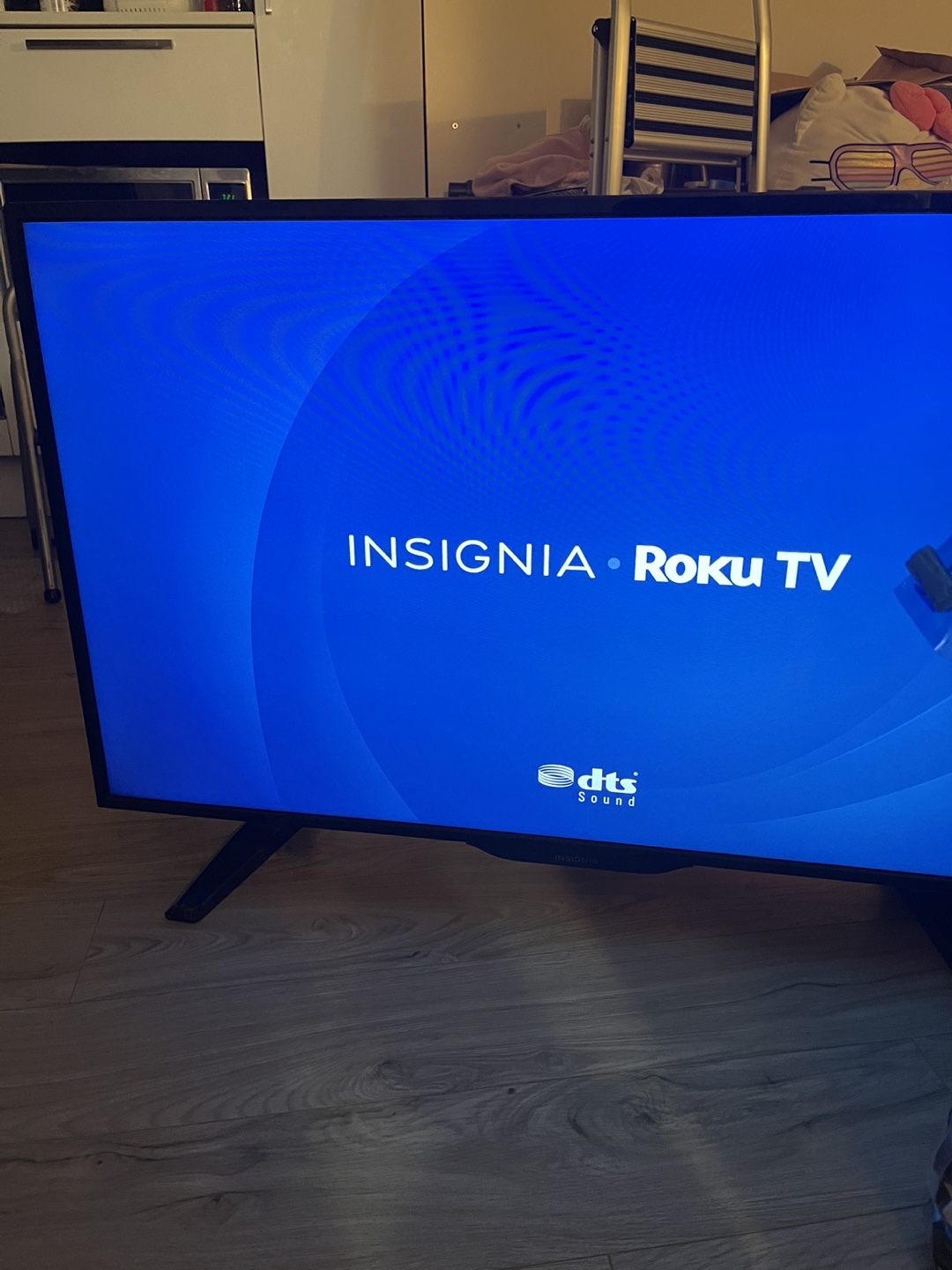 Insignia 40” Roku LED TV - MOVING SALE thumbnail