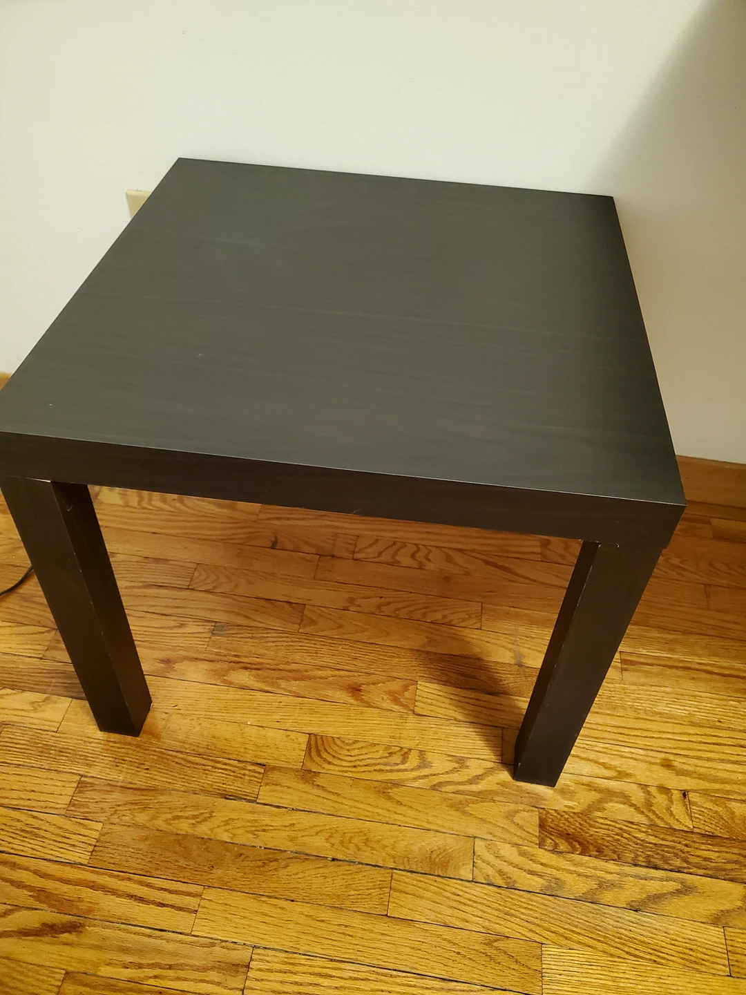 Free side table