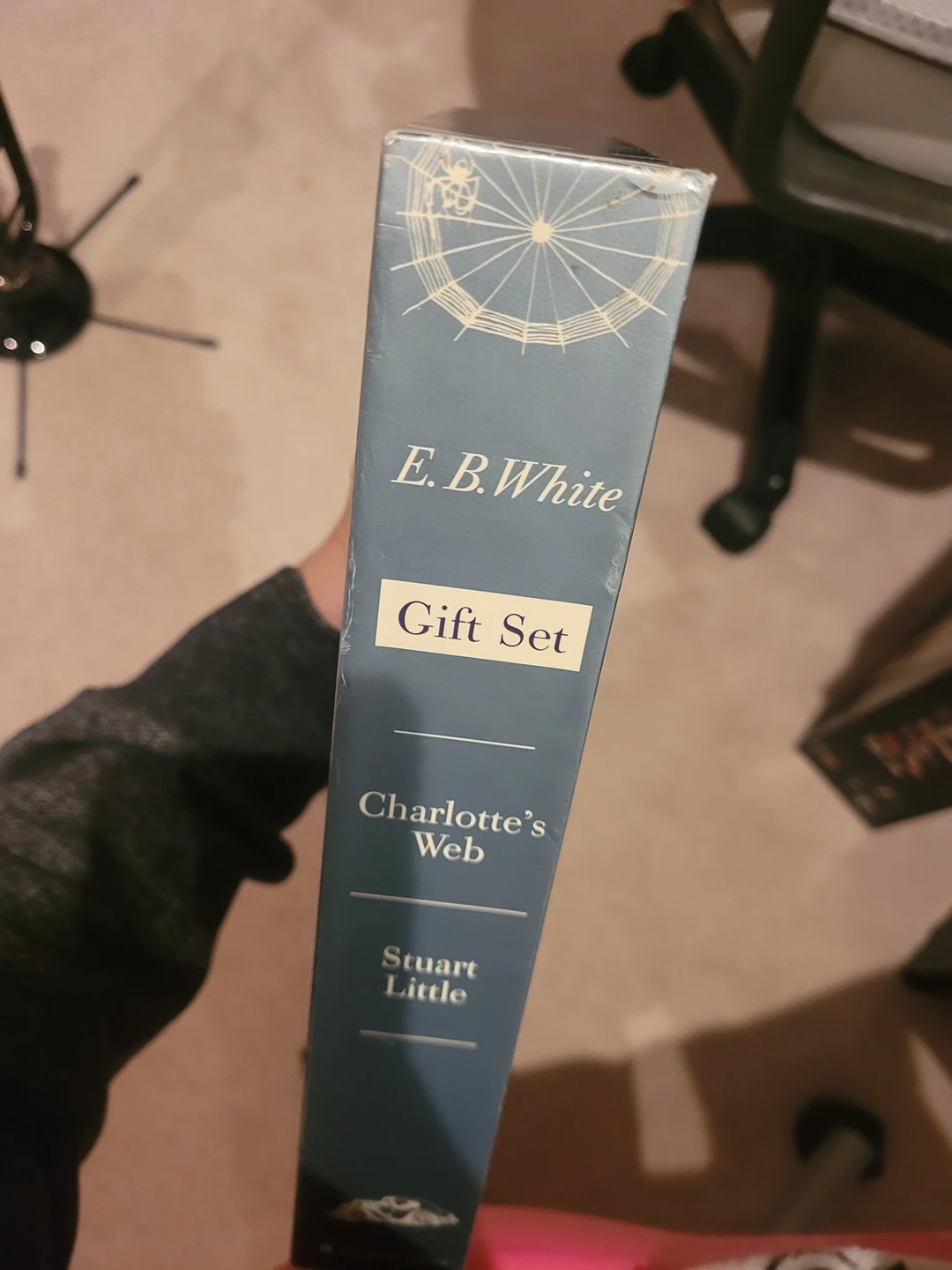 E. B. White Charlotte's Web Stuart Little Gift Set image indicator(9)