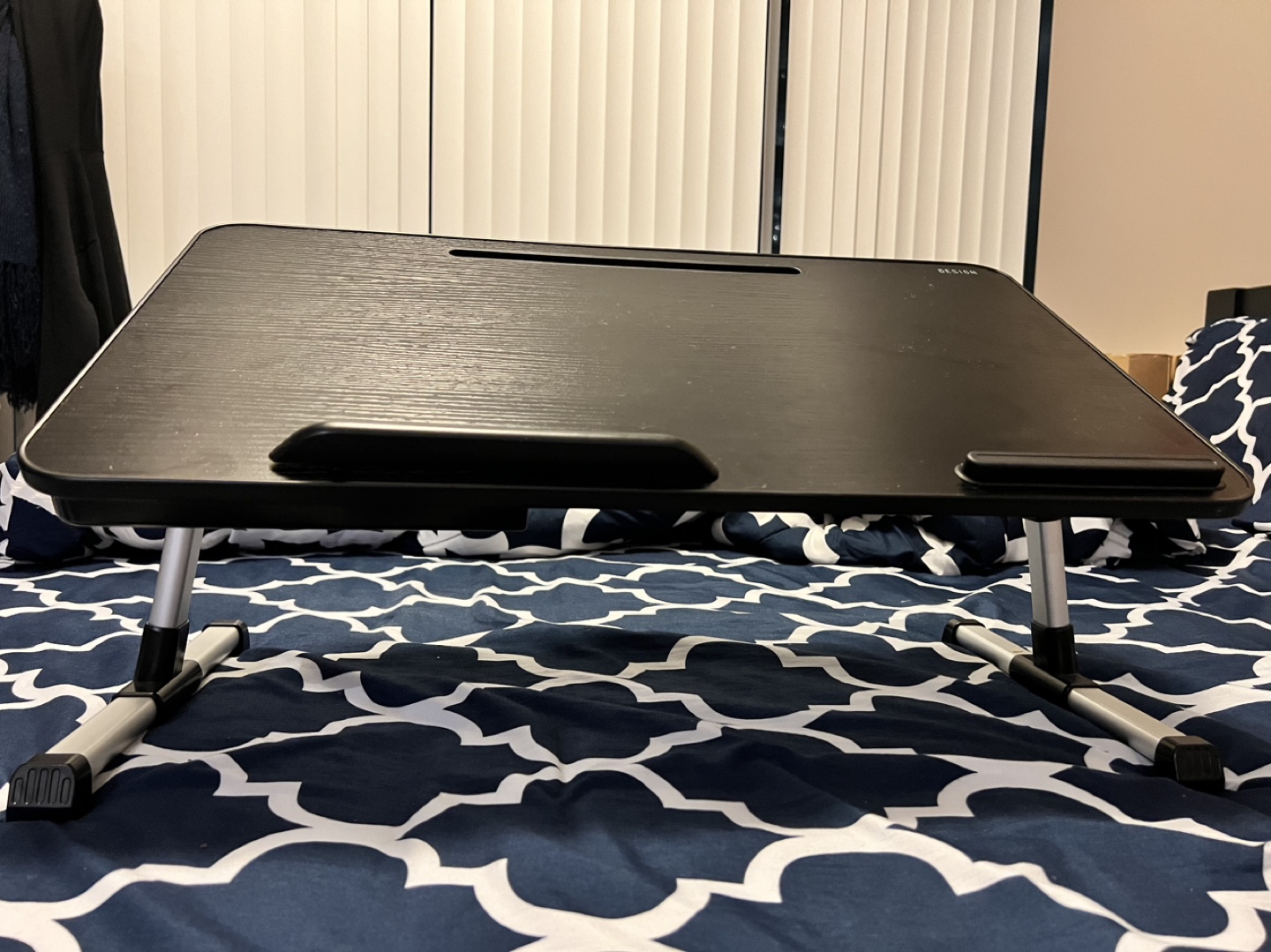 Foldable table / laptop stand - photo 3