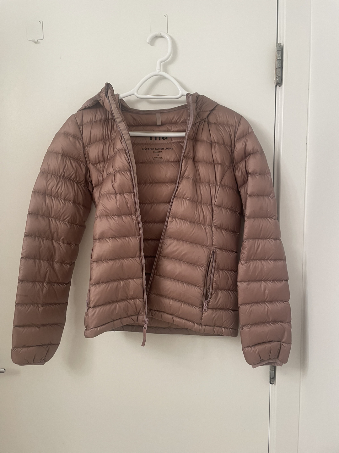 TNA Aritzia packable puffer