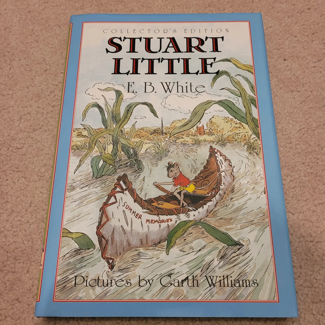 E. B. White Charlotte's Web Stuart Little Gift Set image indicator(2)