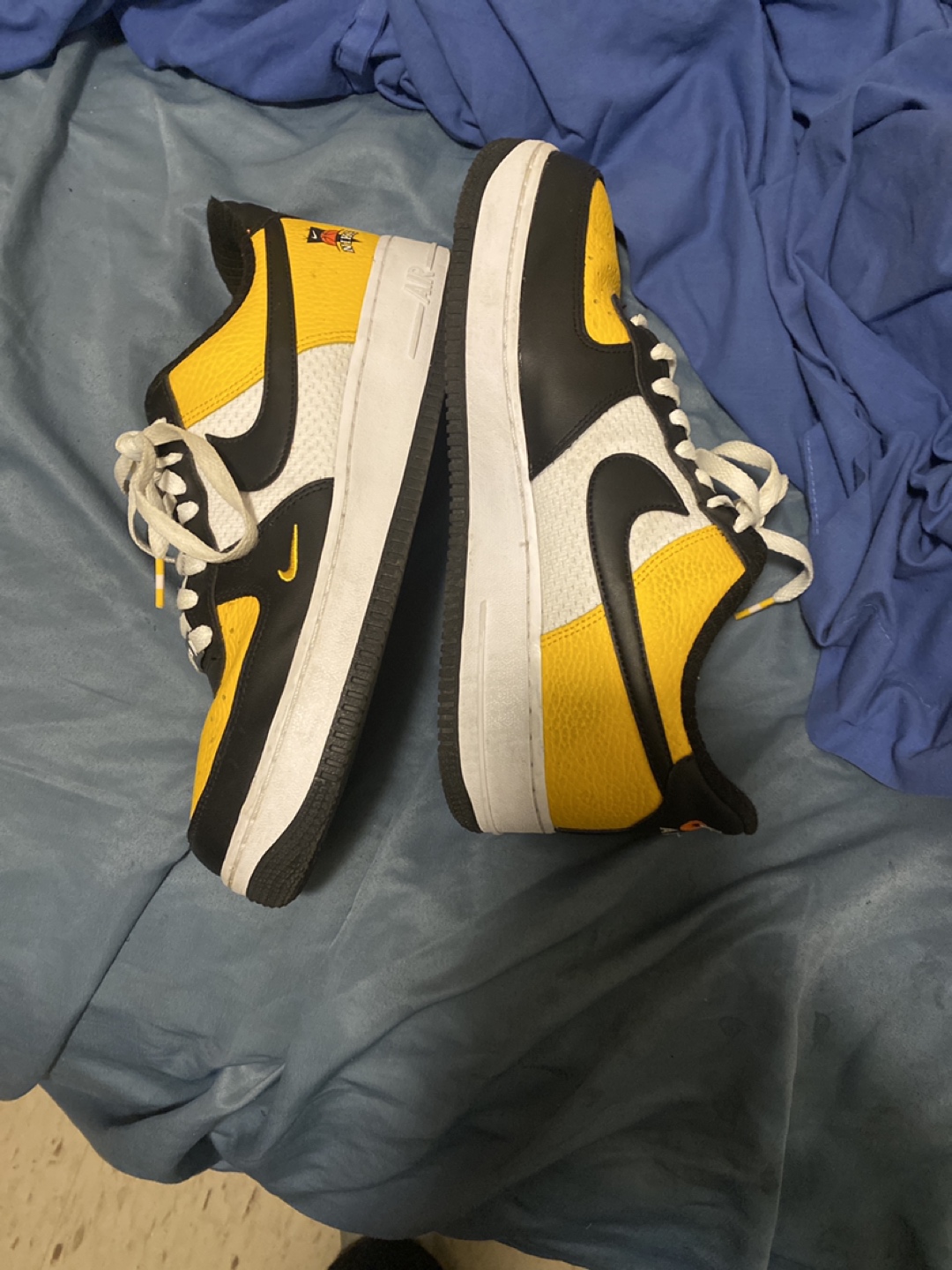 Yellow black air forces