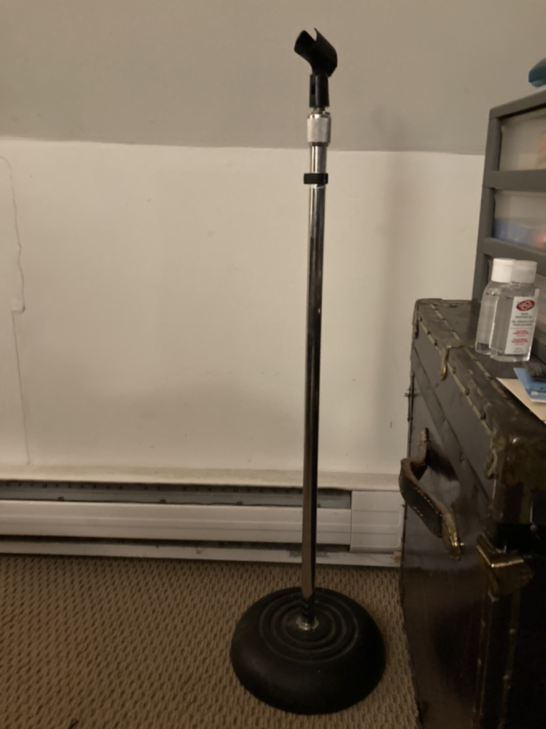 Microphone stand thumbnail