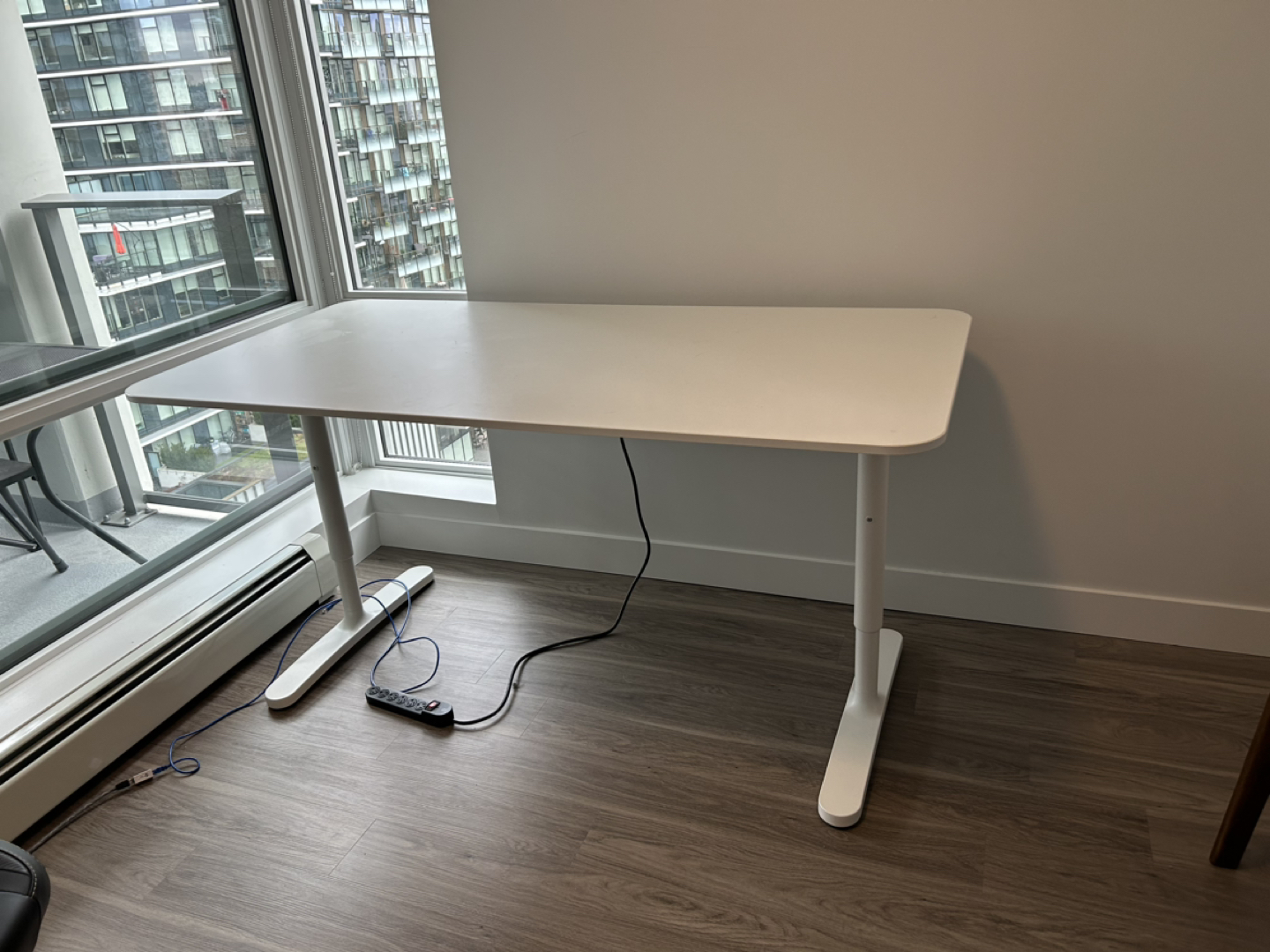 White sturdy Ikea desk - photo 3
