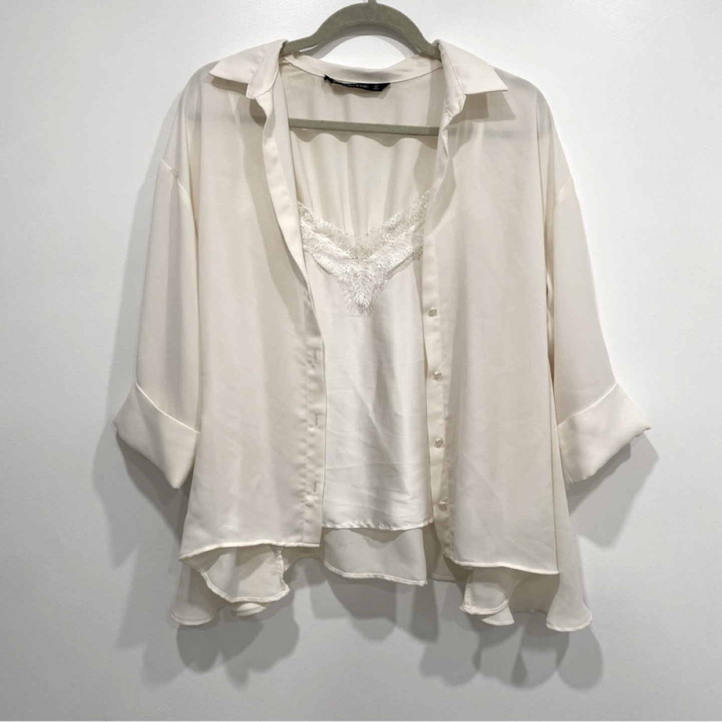 Zara basics built-in lace cami 3/4 sleeve button down top thumbnail
