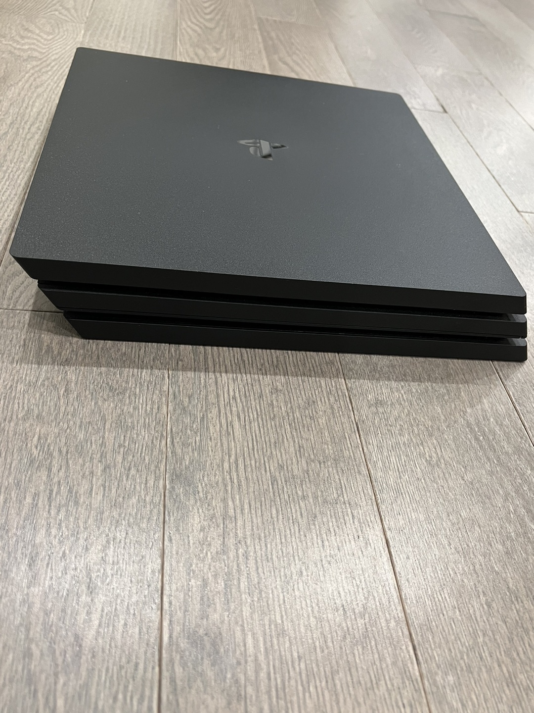 PS4 pro 1TB - photo 3