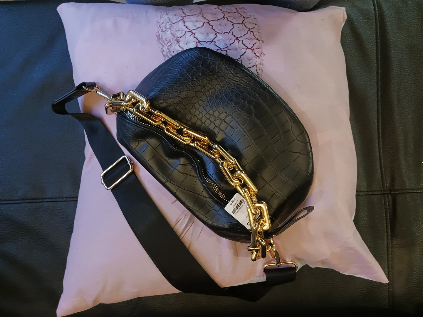 BRAND NEW hip pouch image indicator(2)