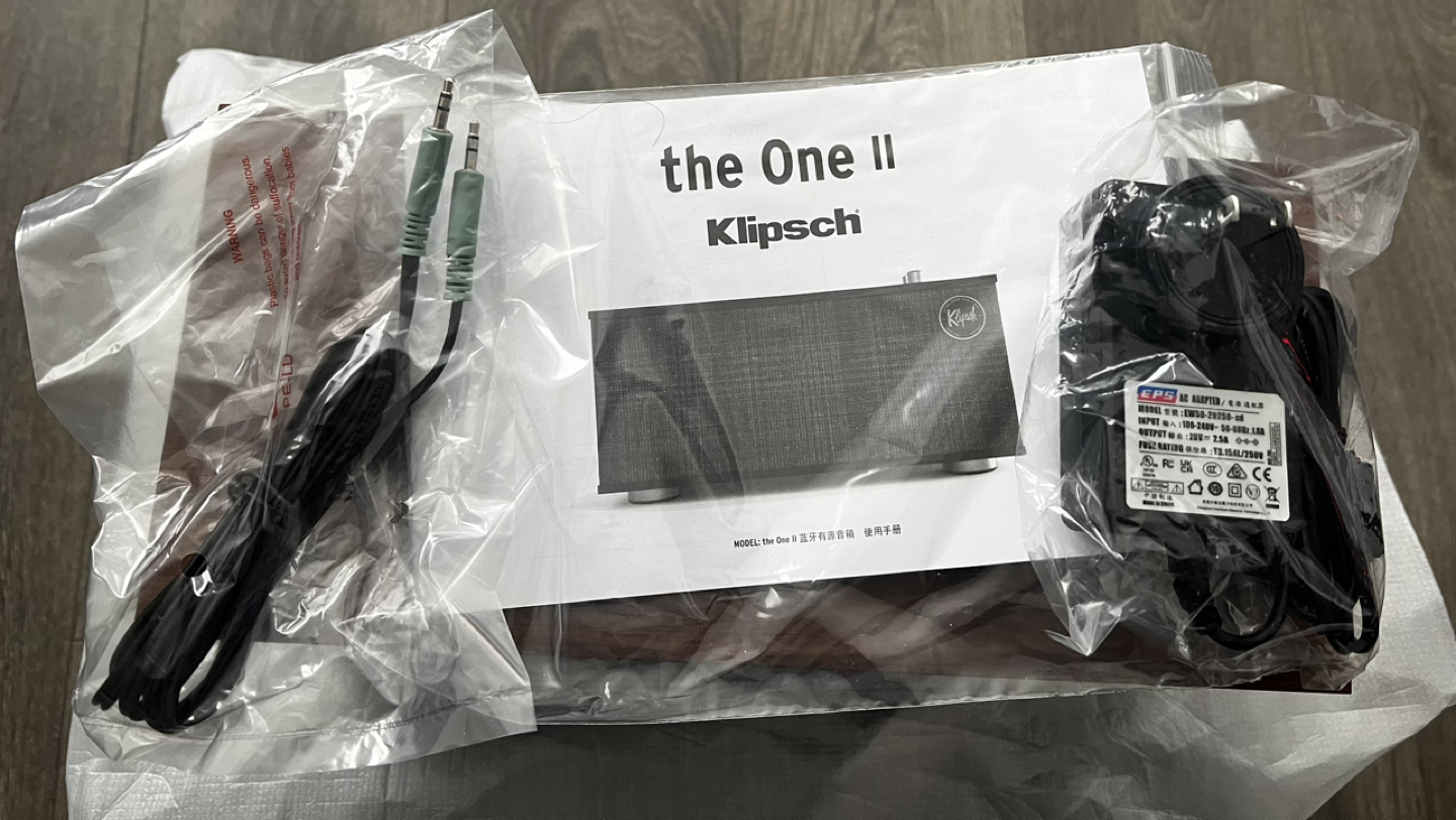 Klipsch Heritage The One II Tabletop
Stereo Speaker (Walnut) - photo 4