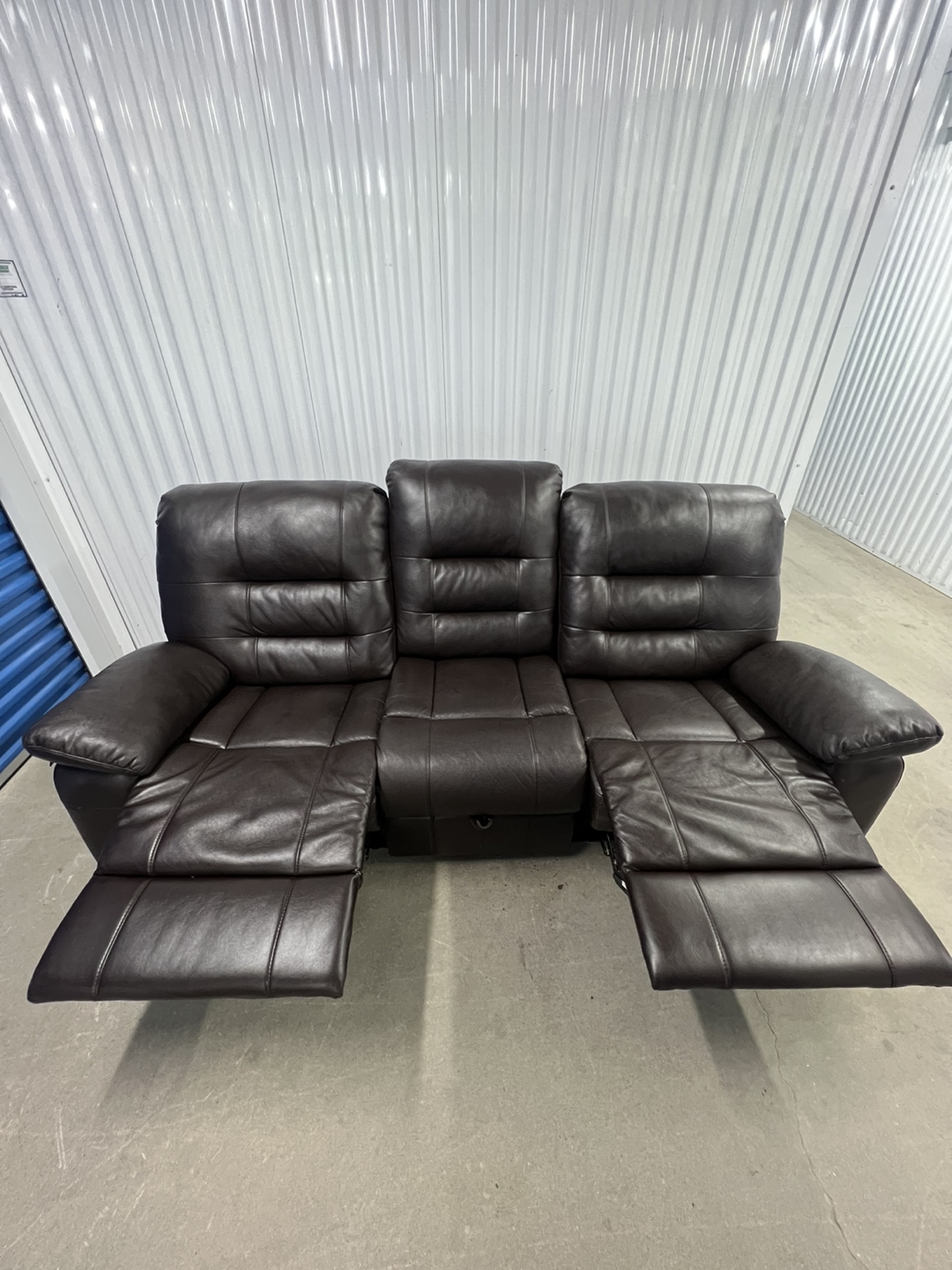 Brown Leather Recliner Couch / Sofa - FREE DELIVERY - photo 3
