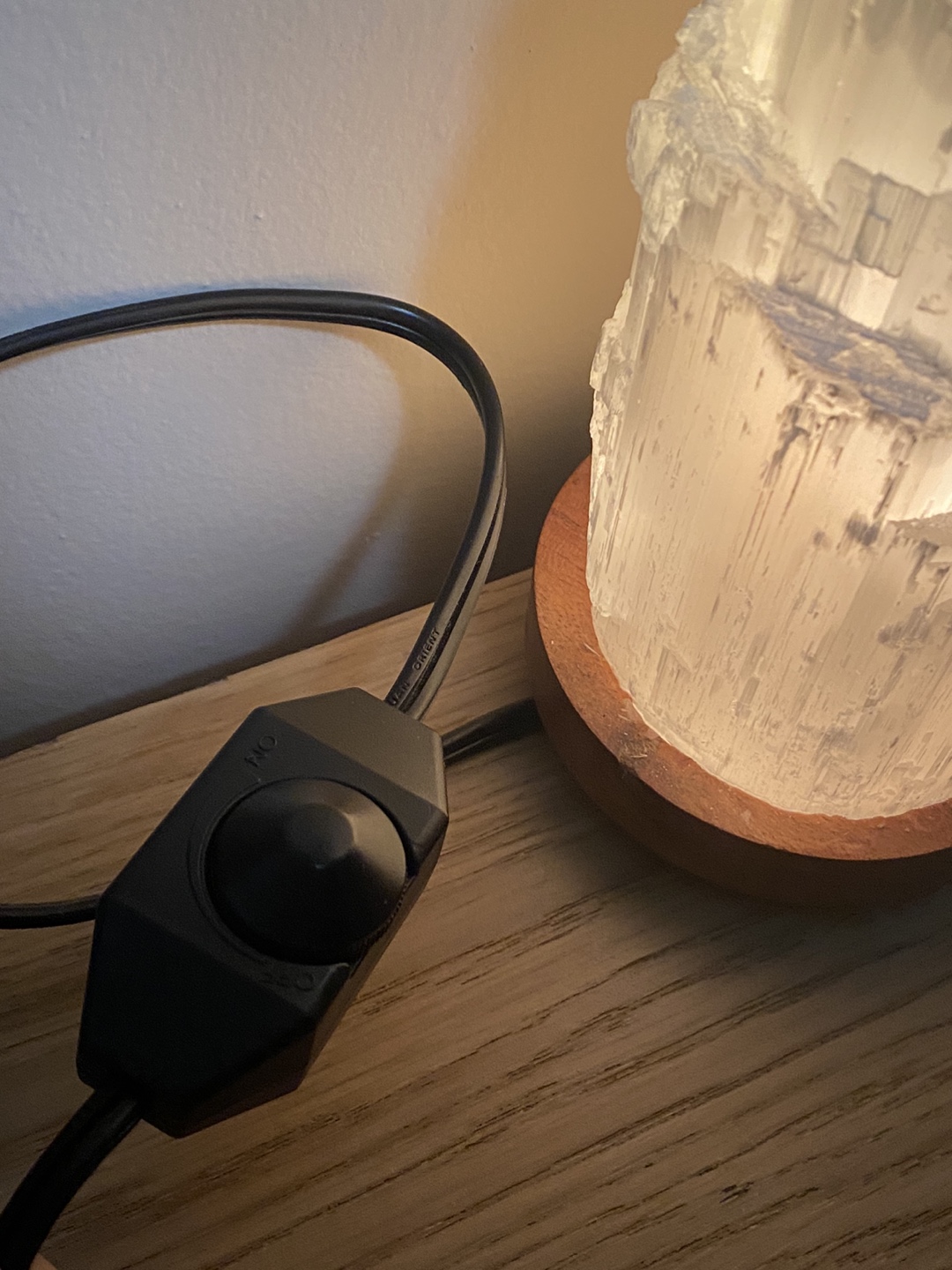 Selenite crystal Lamp - photo 3