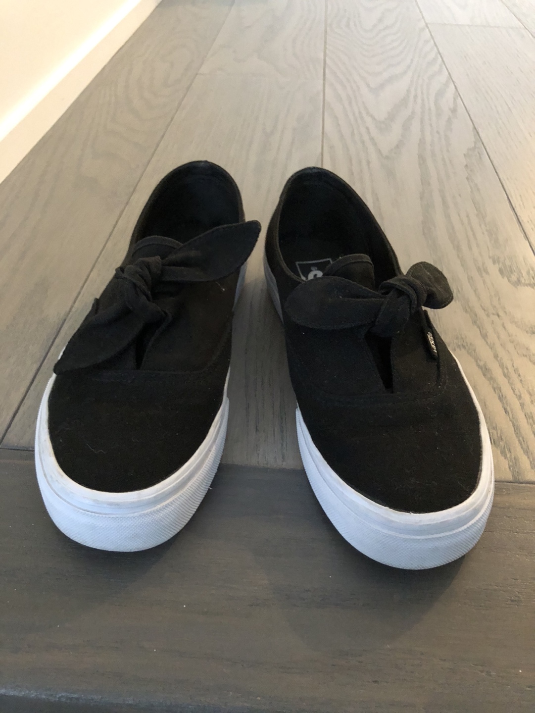 Vans Flats (size 7) image indicator(2)