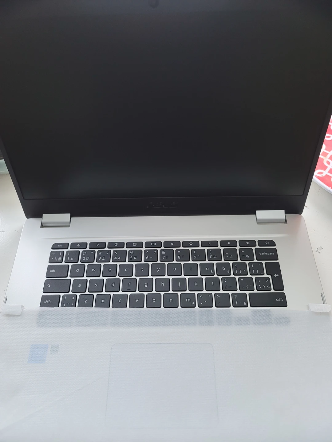 ASUS Chromebook C523NA thumbnail