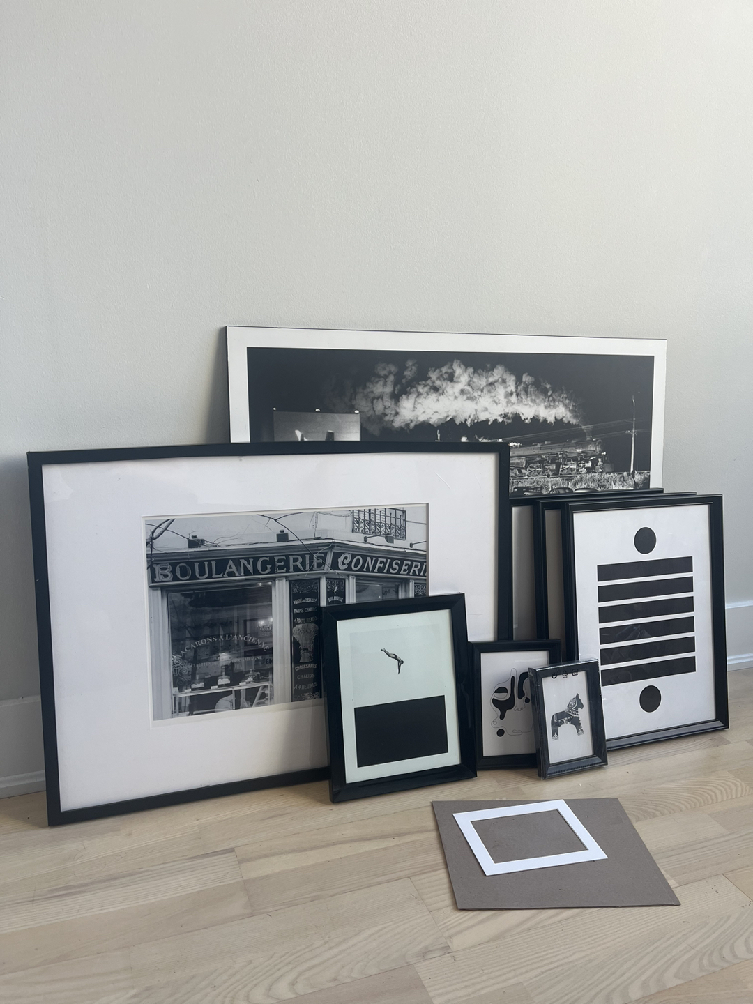 Black & White art + Frames thumbnail
