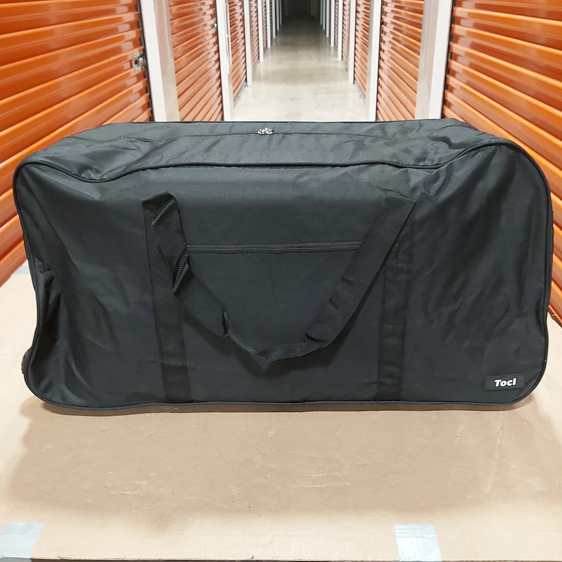 Brand New Zipper Duffle Bag Large Plain Simple Size 32 Inches image indicator(2)