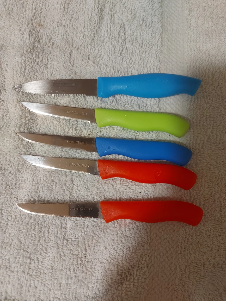 #freecycle Multiple Kitchen Knives image indicator(2)