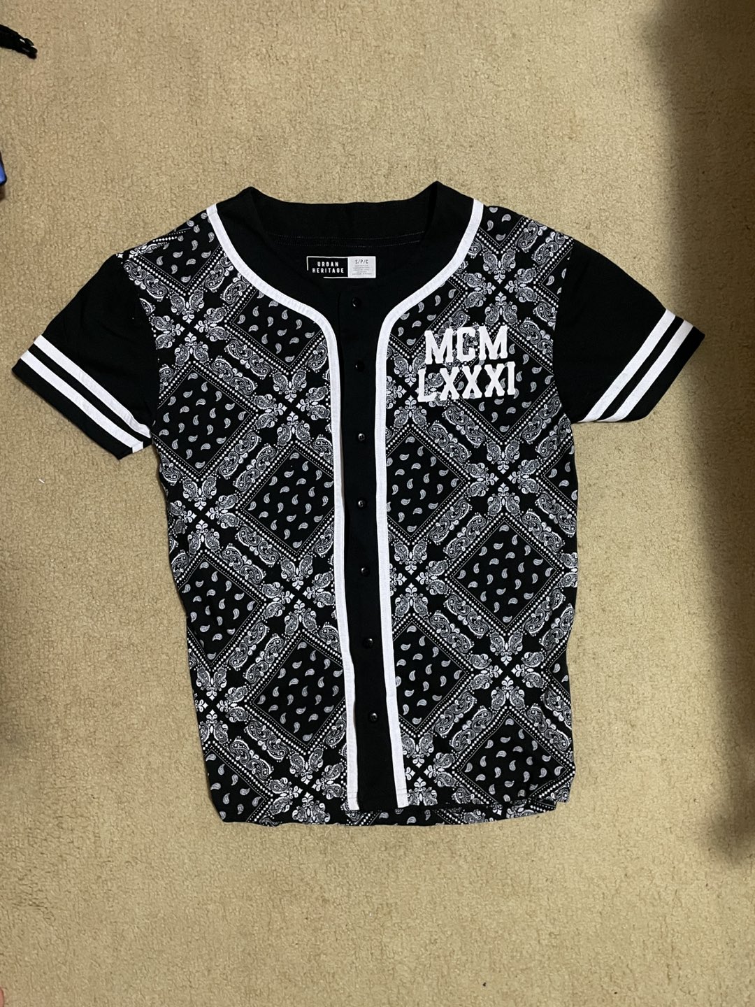 Black baseball jersey