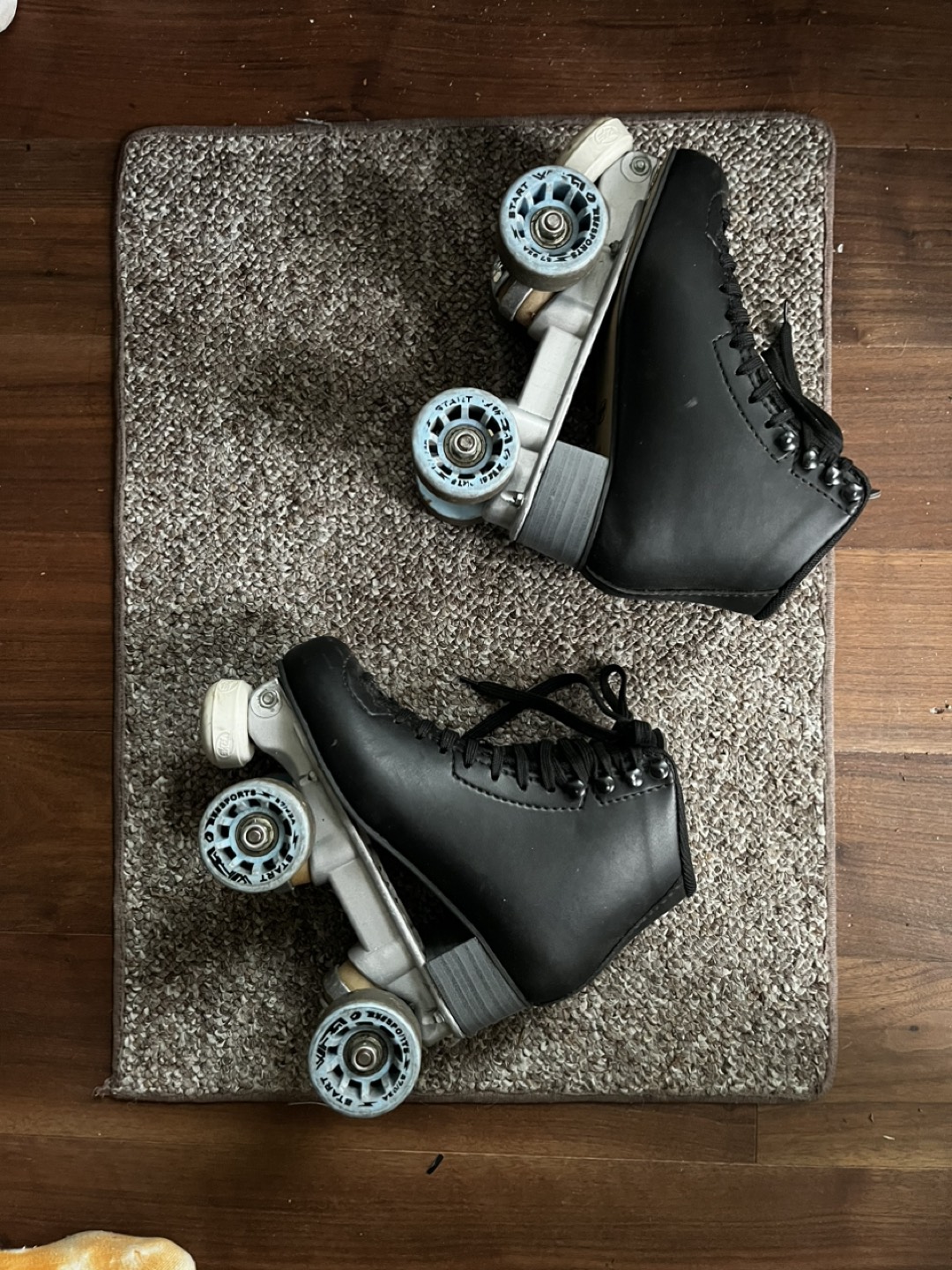 Black Roller Skates - Size 5 Women’s thumbnail