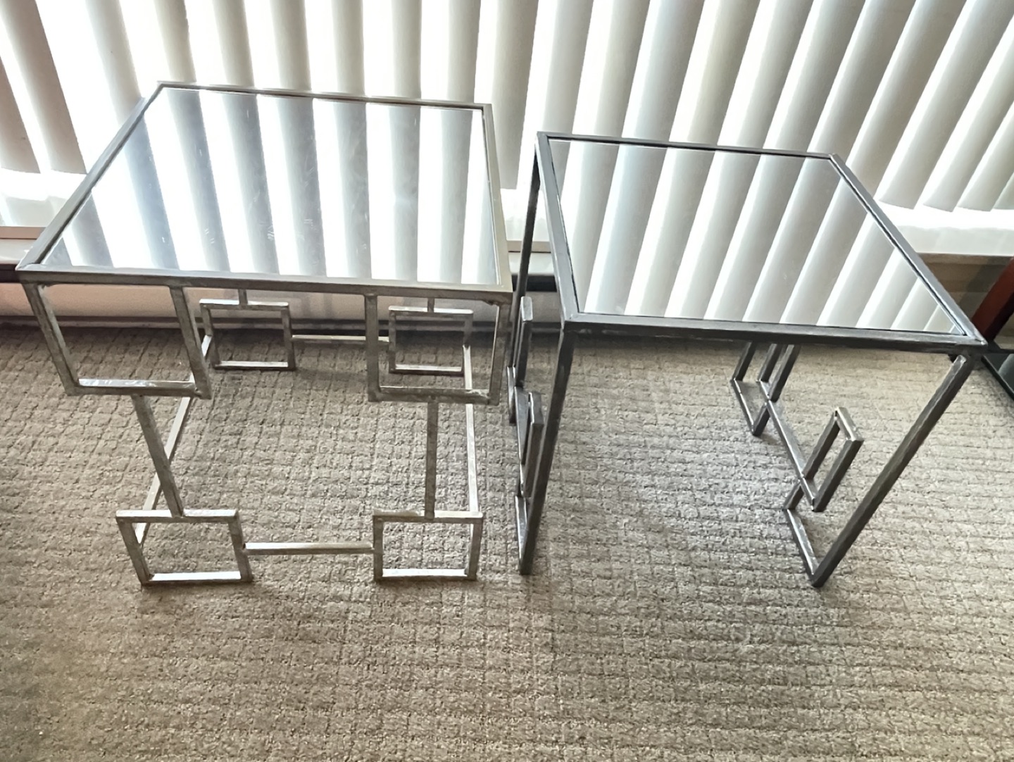 2 Mirrored Top Coffee Tables - photo 2