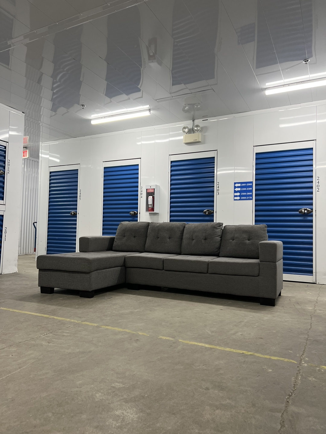 Modern Grey Sectional Couch / Sofa - FREE DELIVERY!! - photo 3