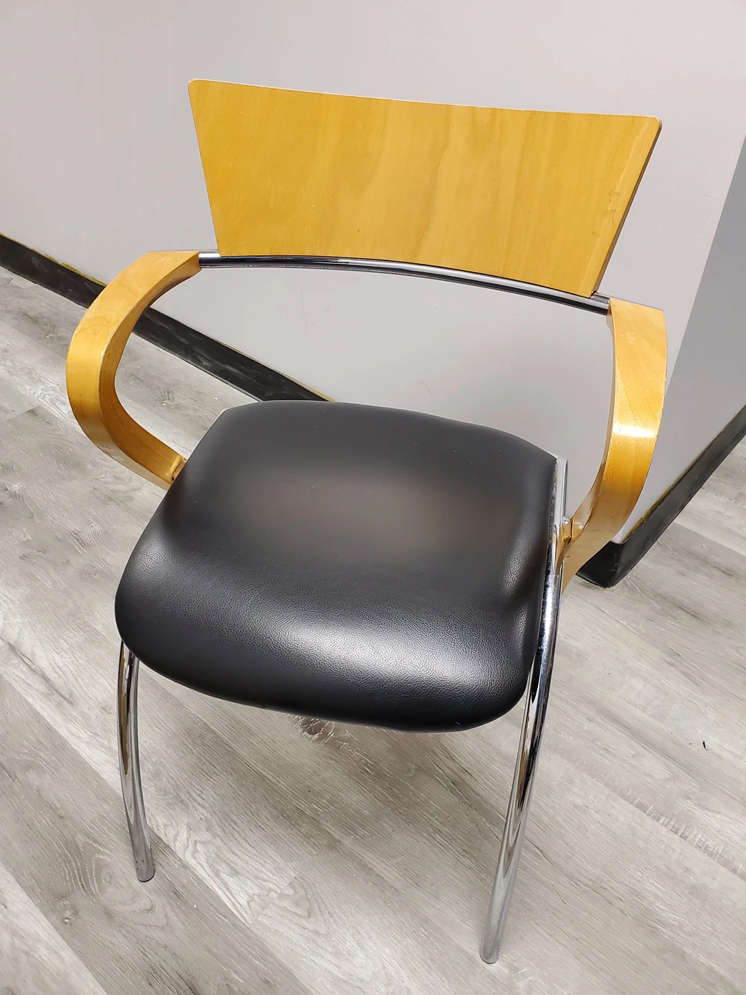 Modern Chairs