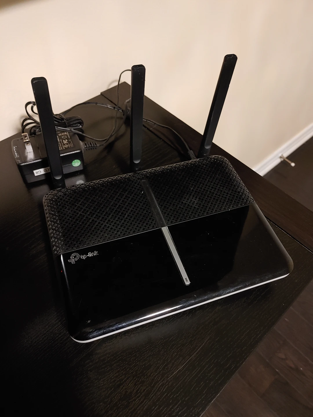 TP-Link Archer A10 Wi-Fi Router thumbnail