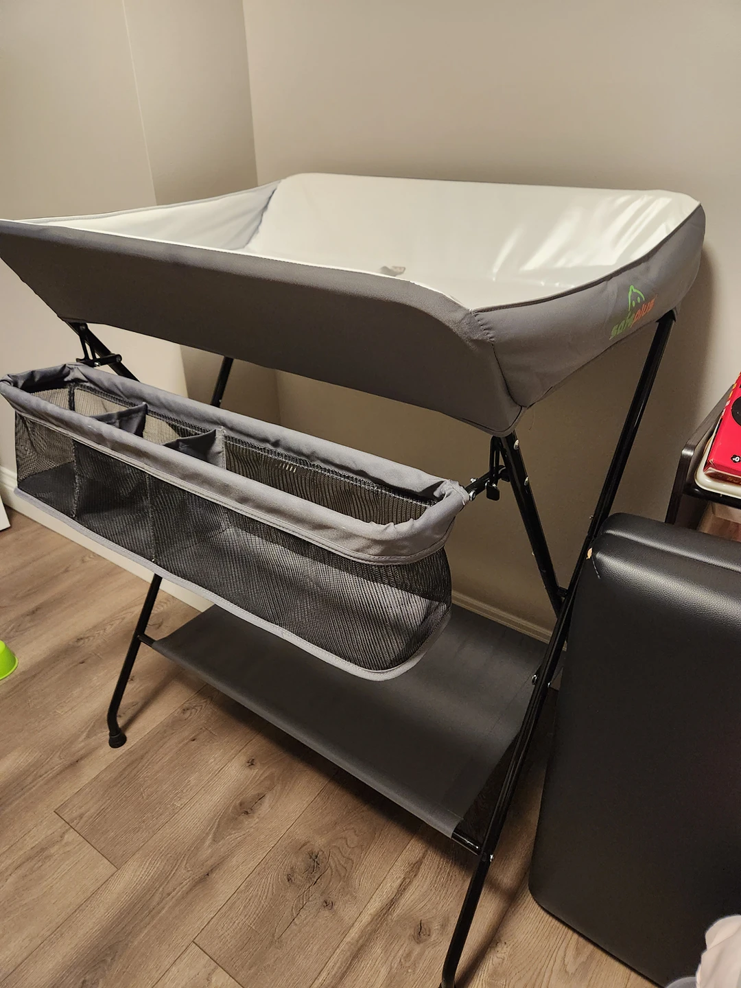 diaper changing table