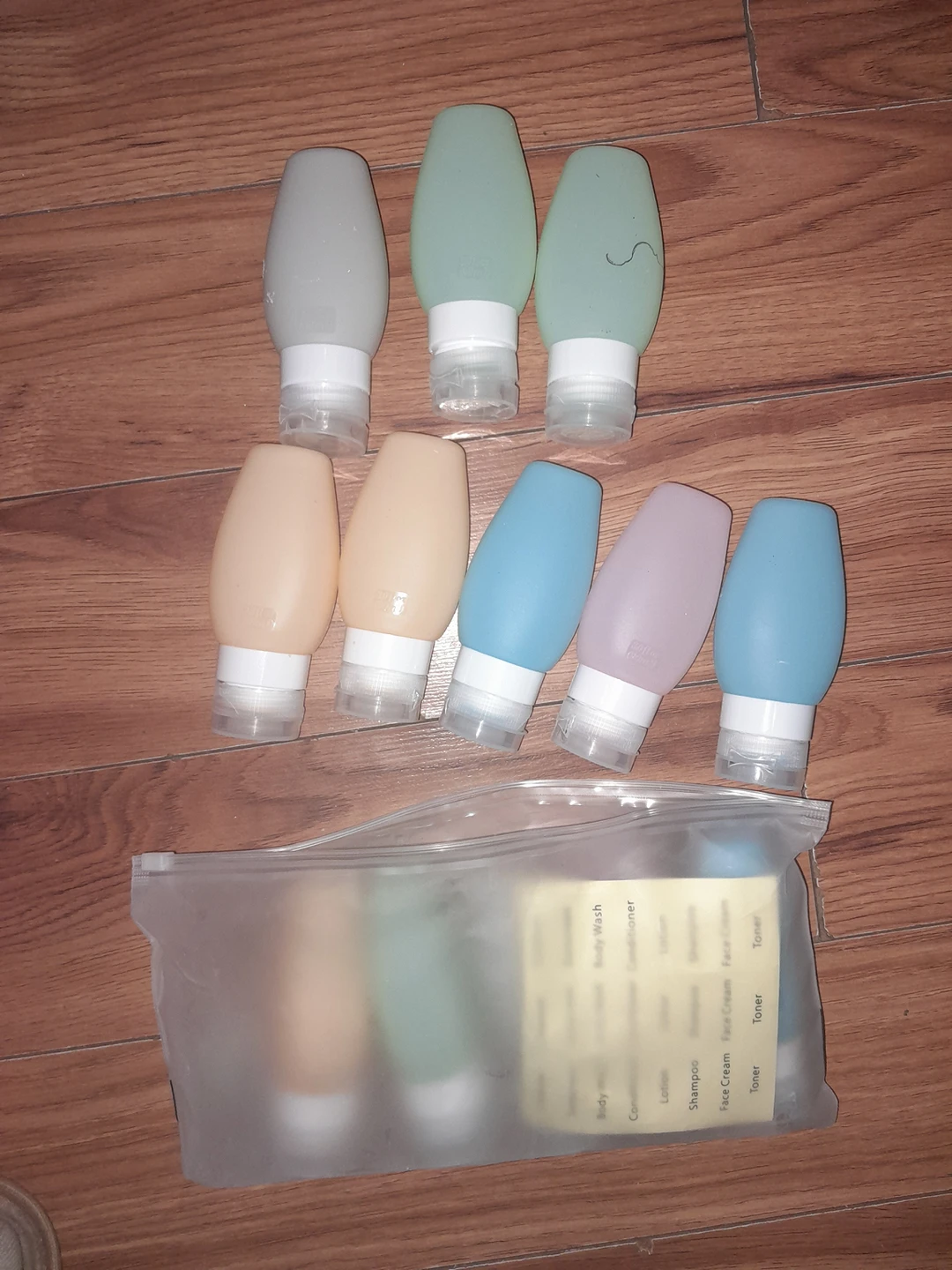 Silicone Travel Squeeze Bottles thumbnail