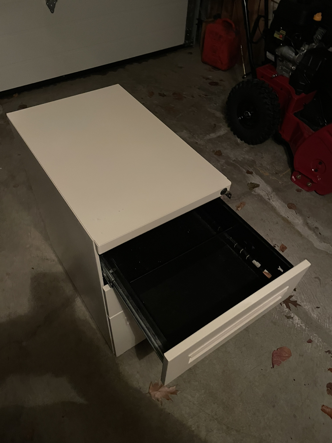 Industrial 3 drawer cabinet - photo 3