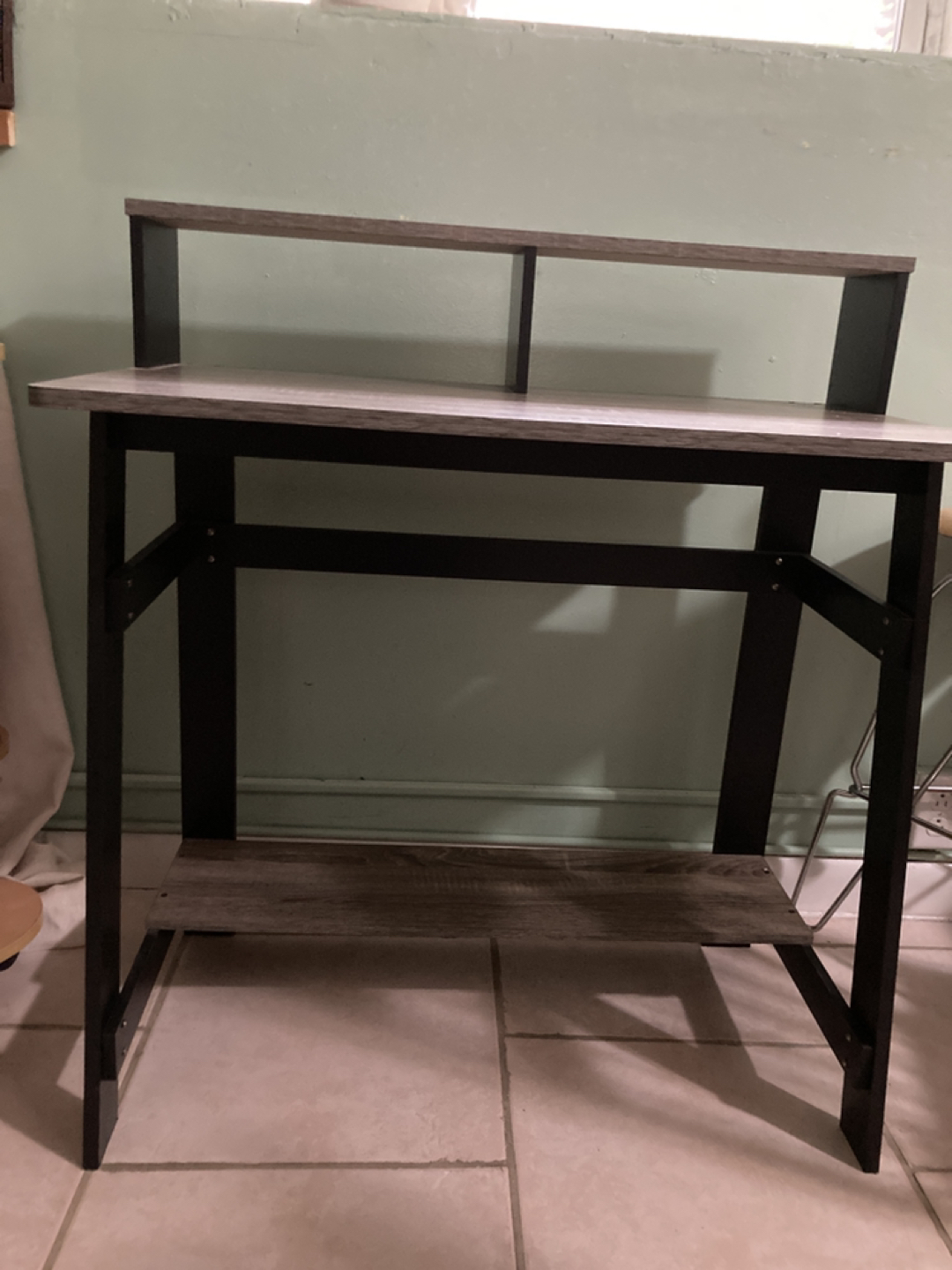 Computer desk