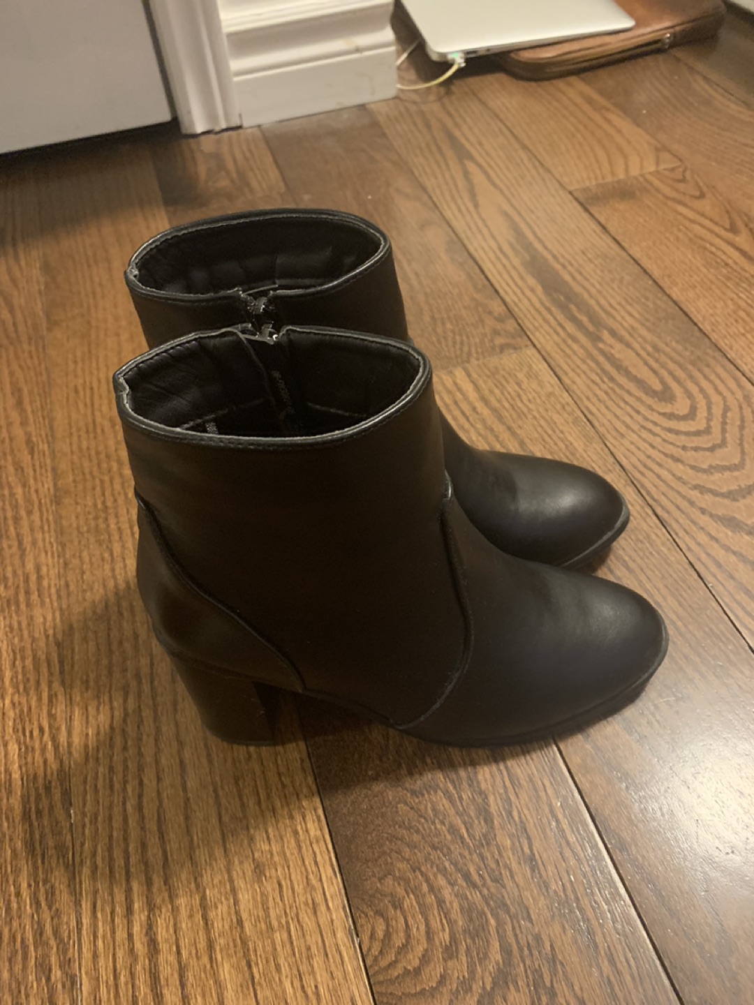 Ardene black boots - Size 8 image indicator(2)