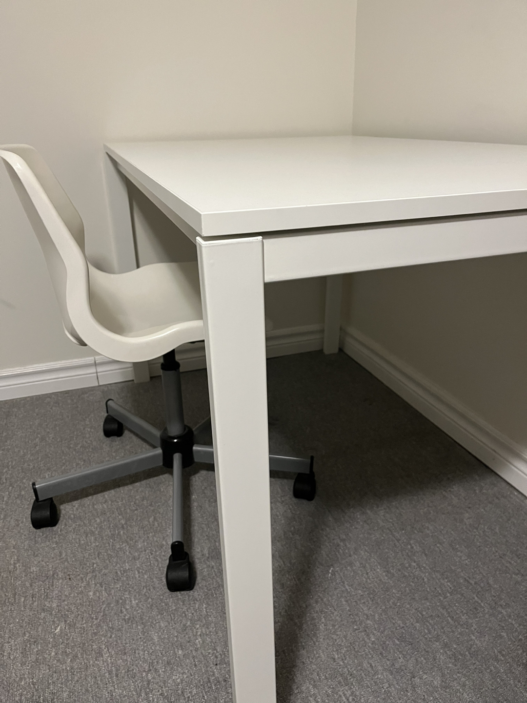 Ikea desk/table and chair with wire drawer unit - photo 2