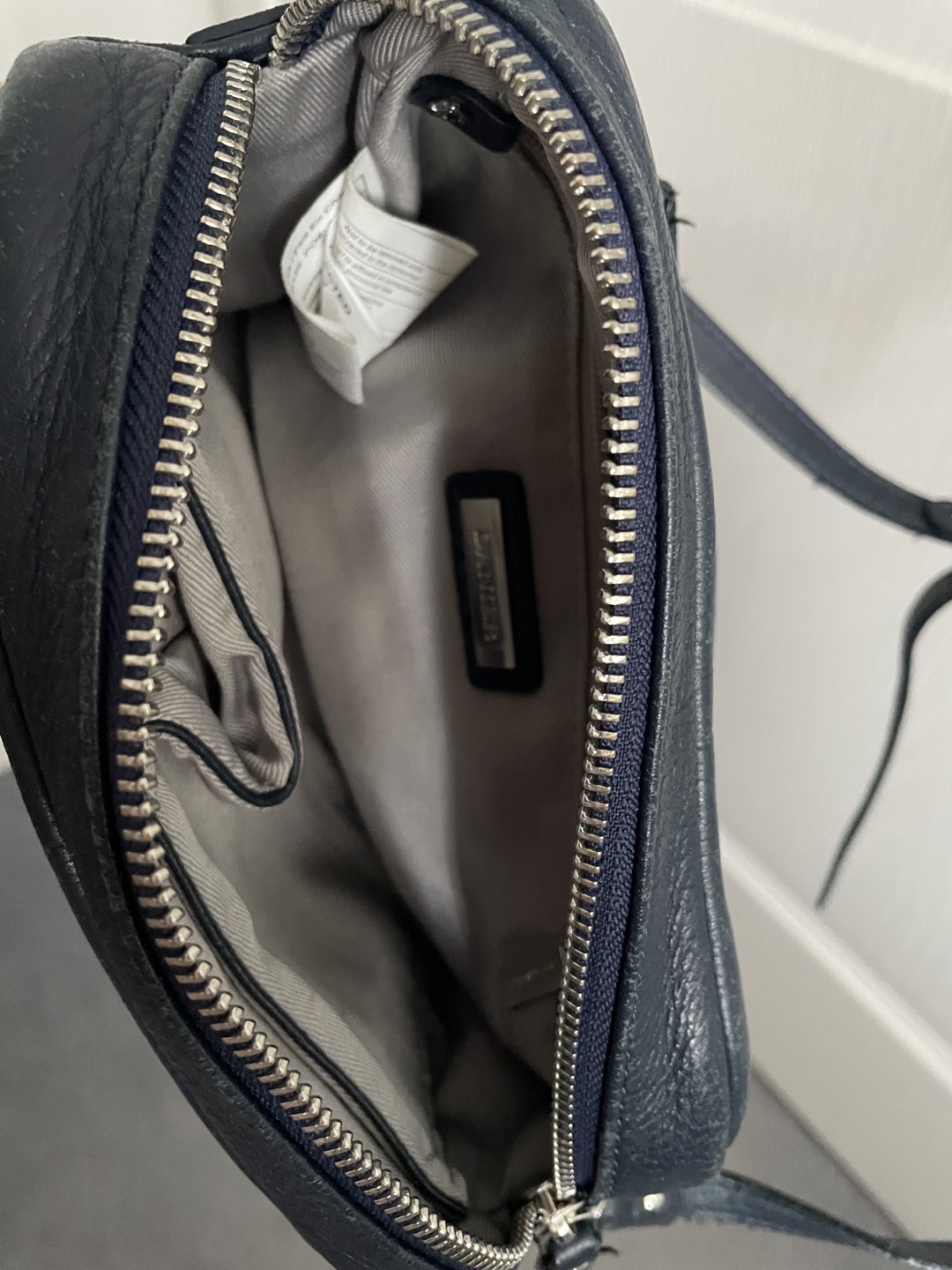 DANIER Leather navy Camera Bag #freecycle - photo 3