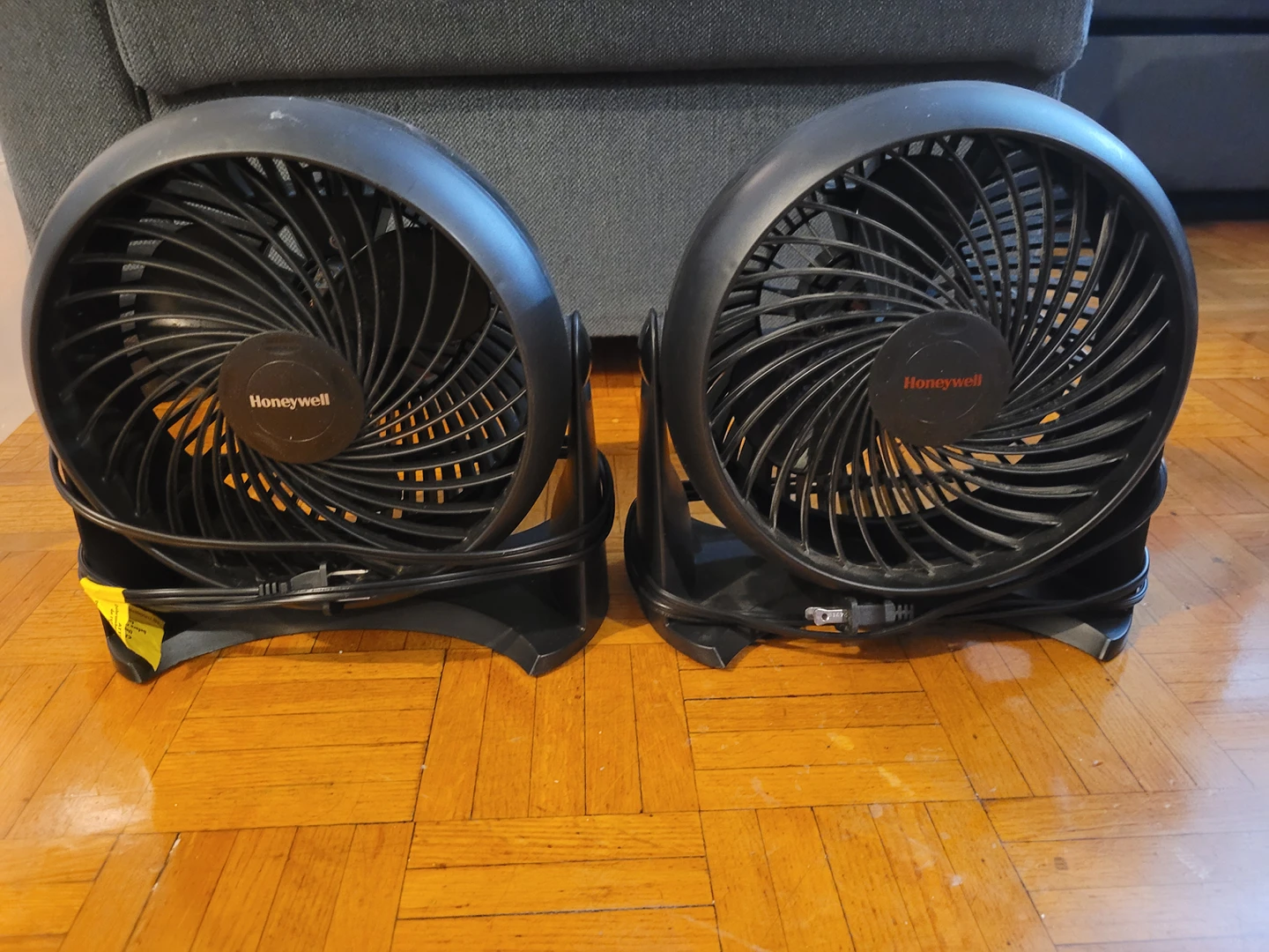 Honeywell Floor Fan thumbnail