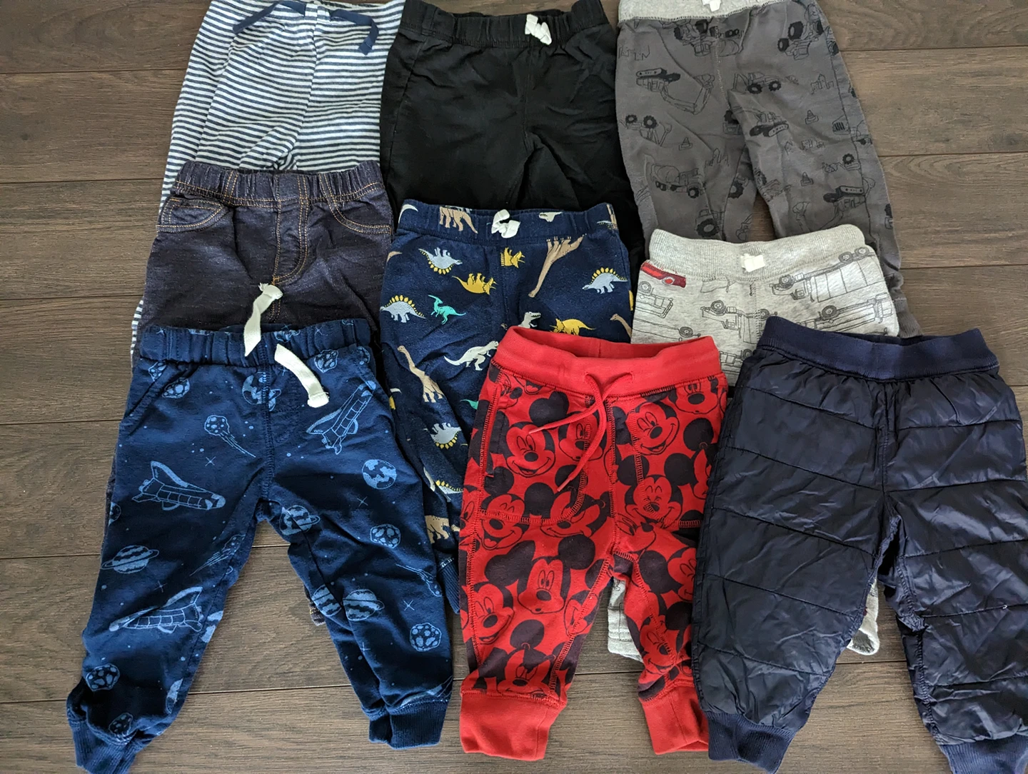 Lot of 9 pants (12-18 months boys) thumbnail