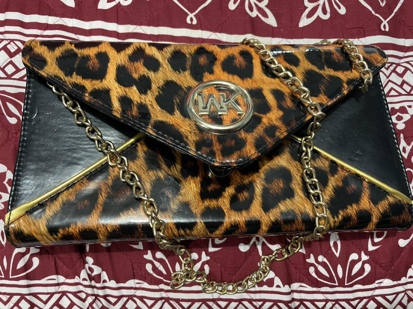 stylish handbag thumbnail