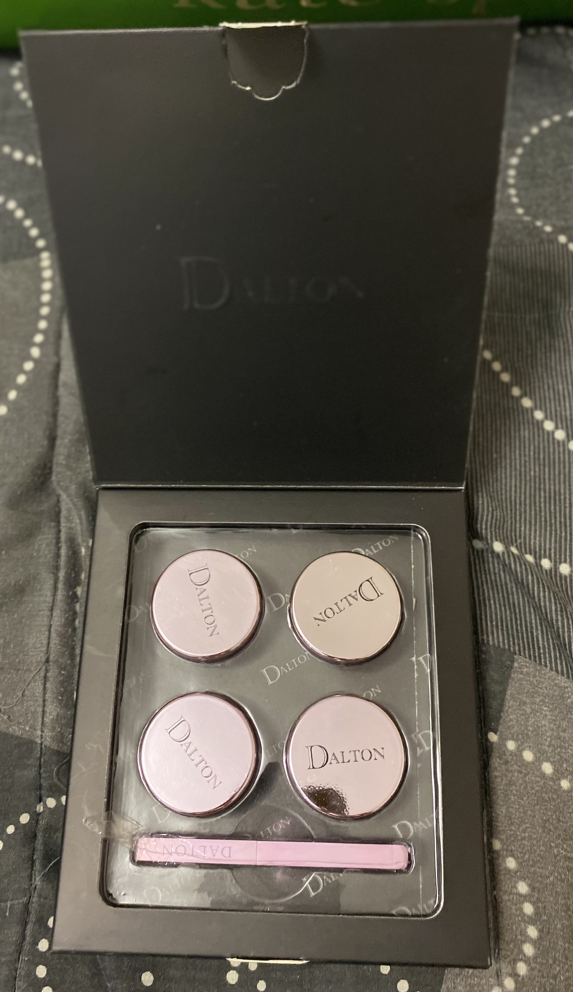 Dalton lip gloss