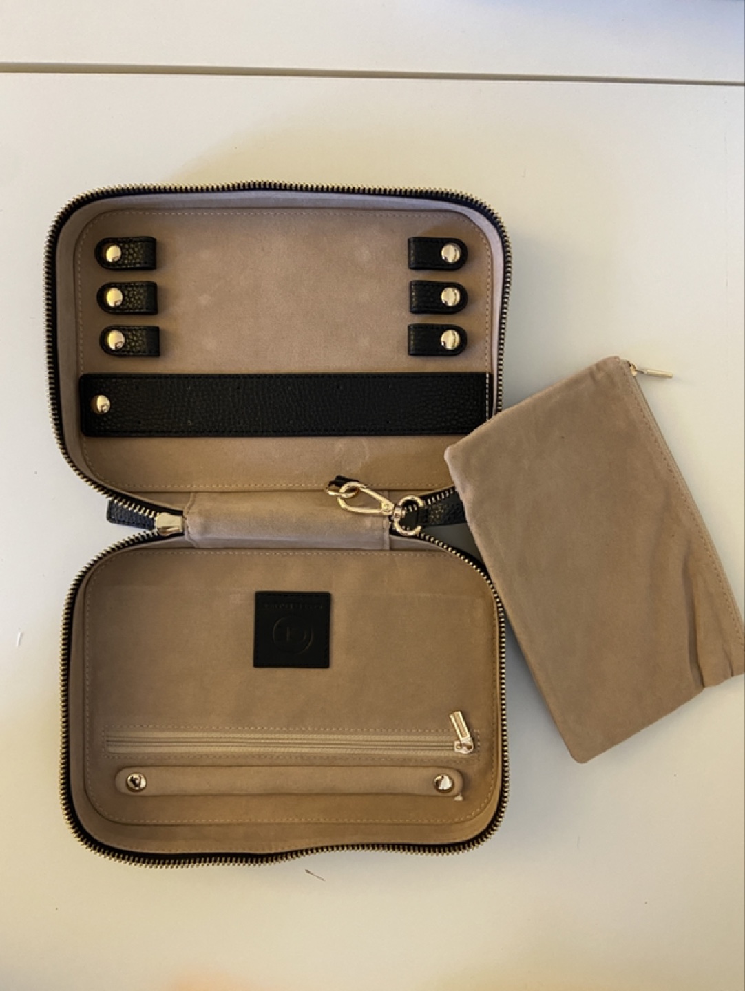 Black leather jewelry case thumbnail
