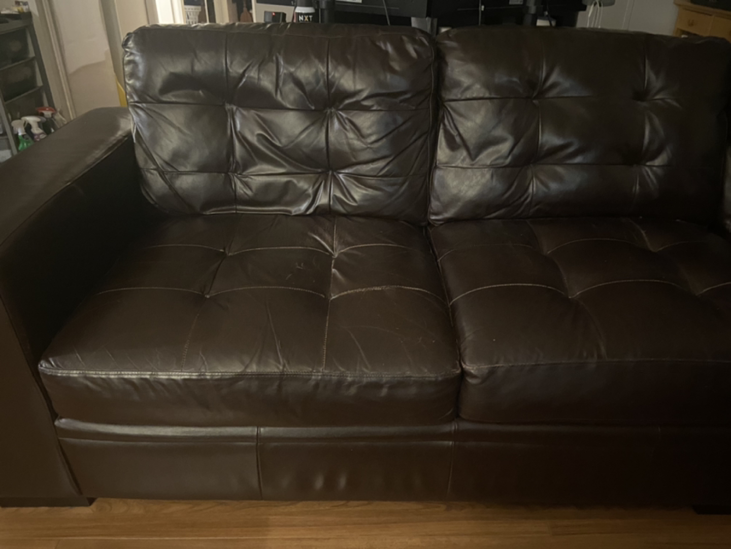 Leather seat lounger image indicator(3)