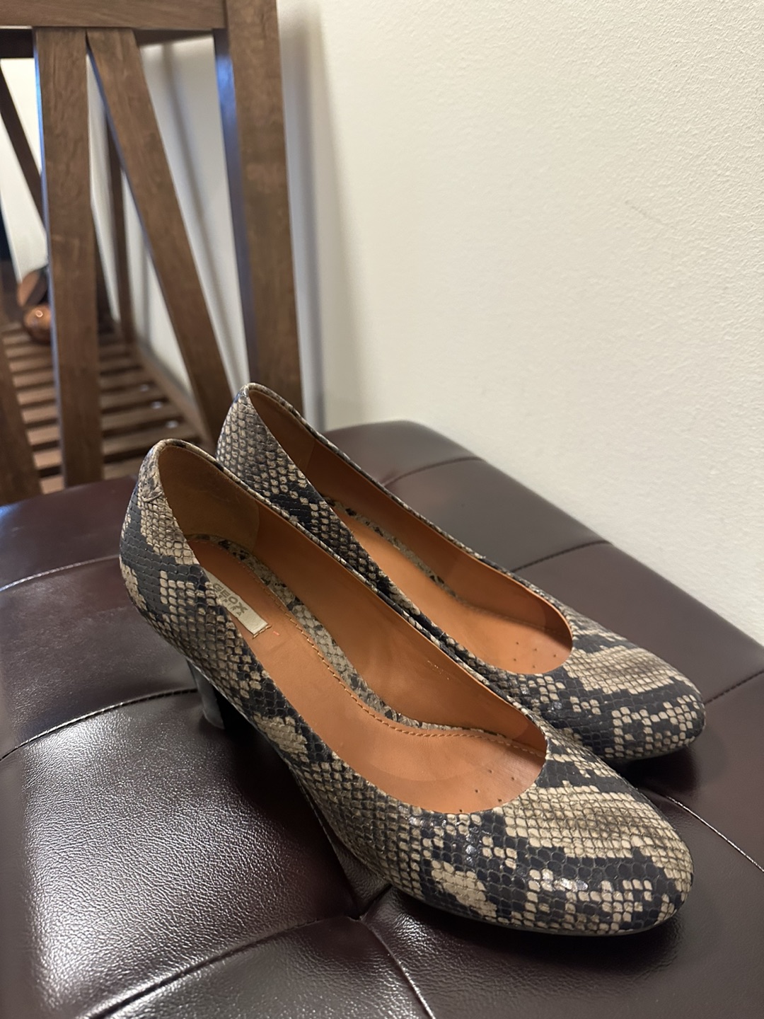 Geox woman’s shoe 9 image indicator(6)