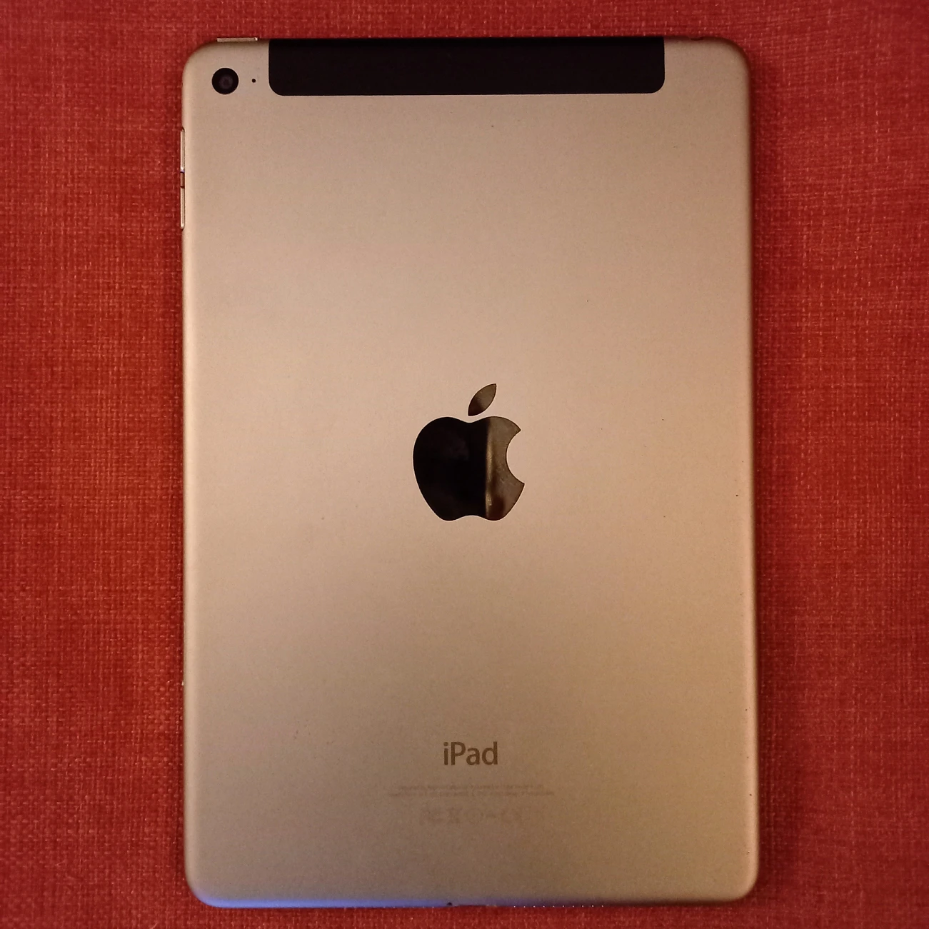iPad mini 4 WiFi + Cellular 128 GB thumbnail