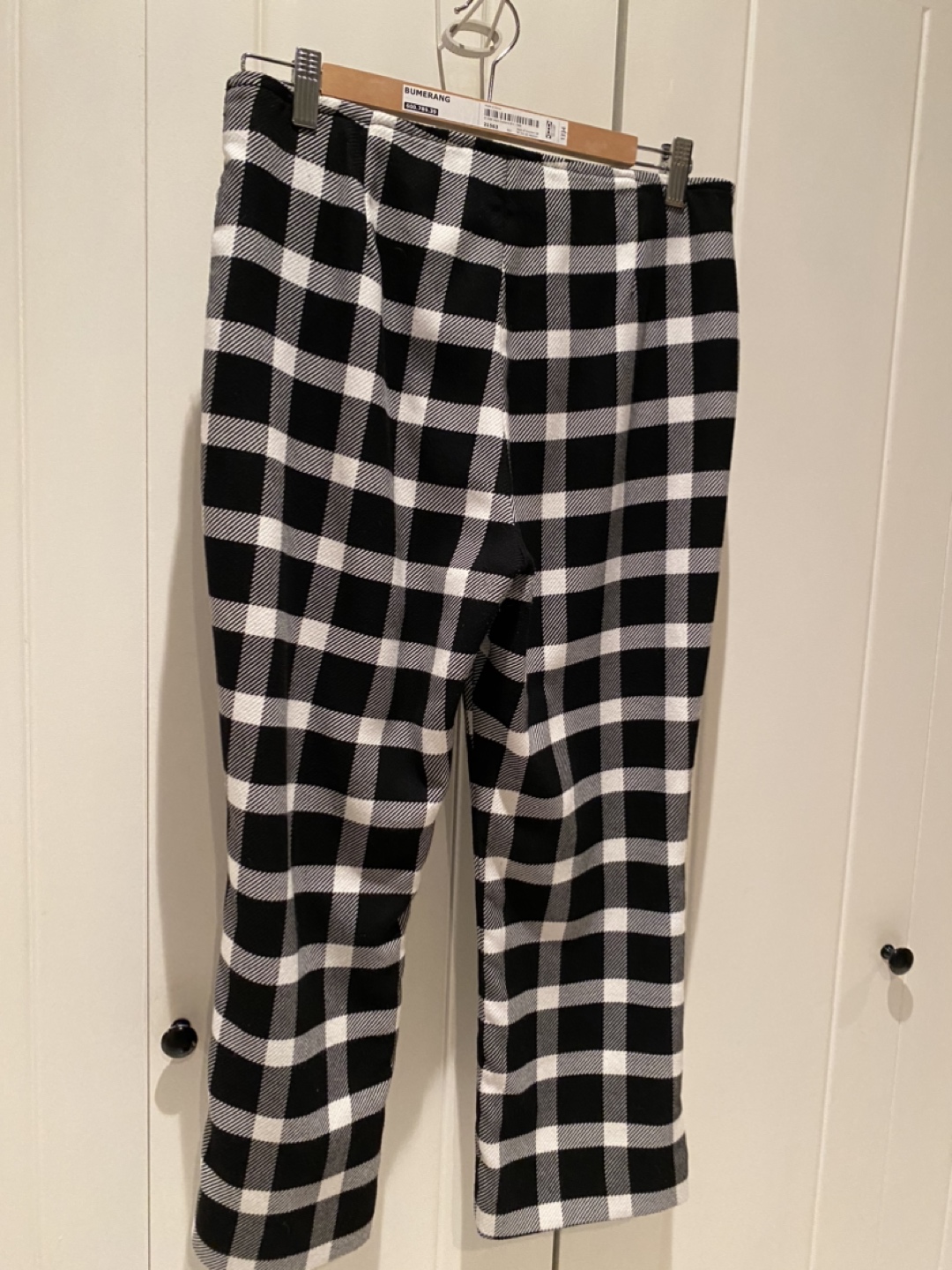 Gap Petite Flare Crop Pants image indicator(2)