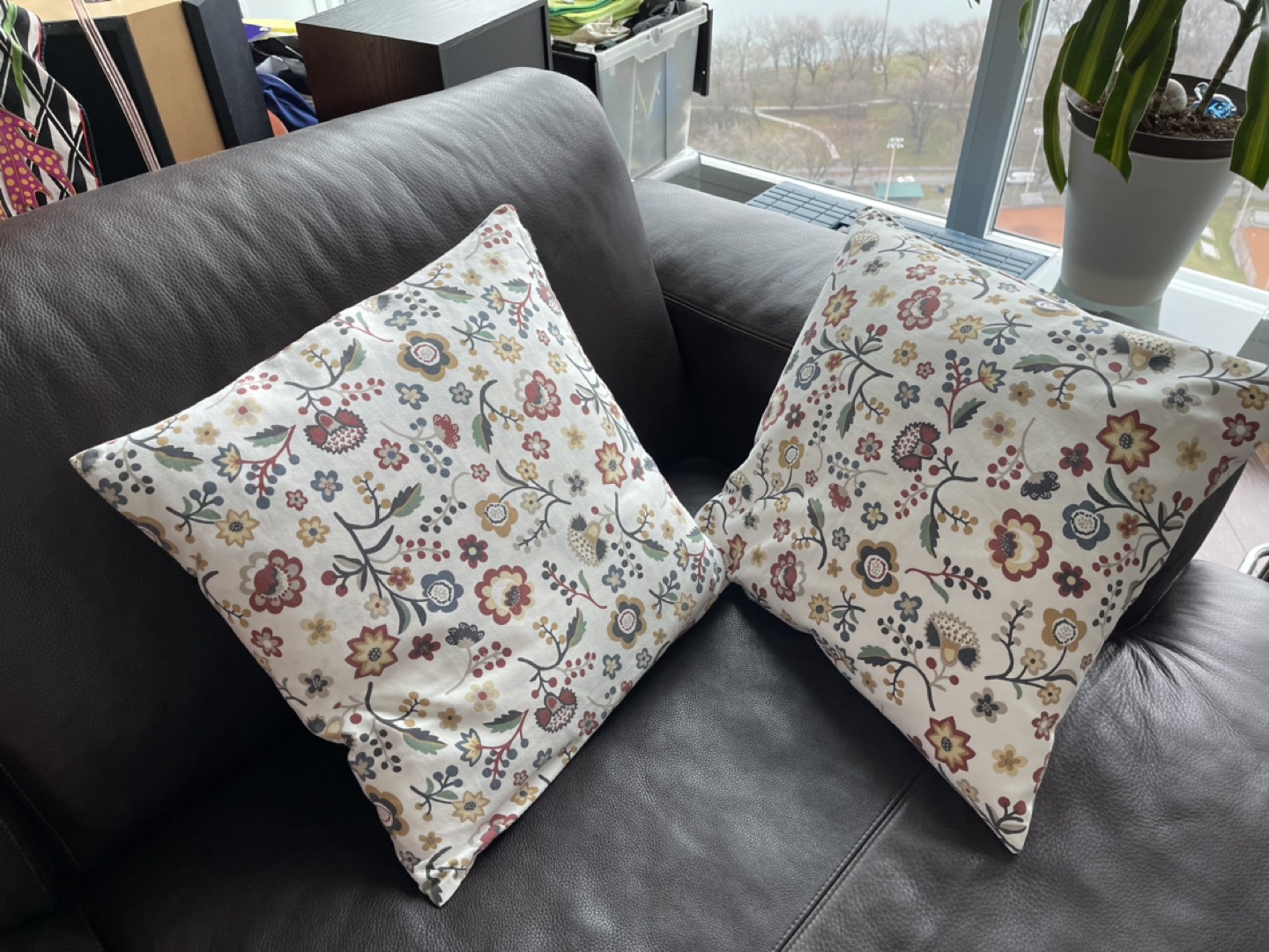 Pillow cushion with cover & insert thumbnail