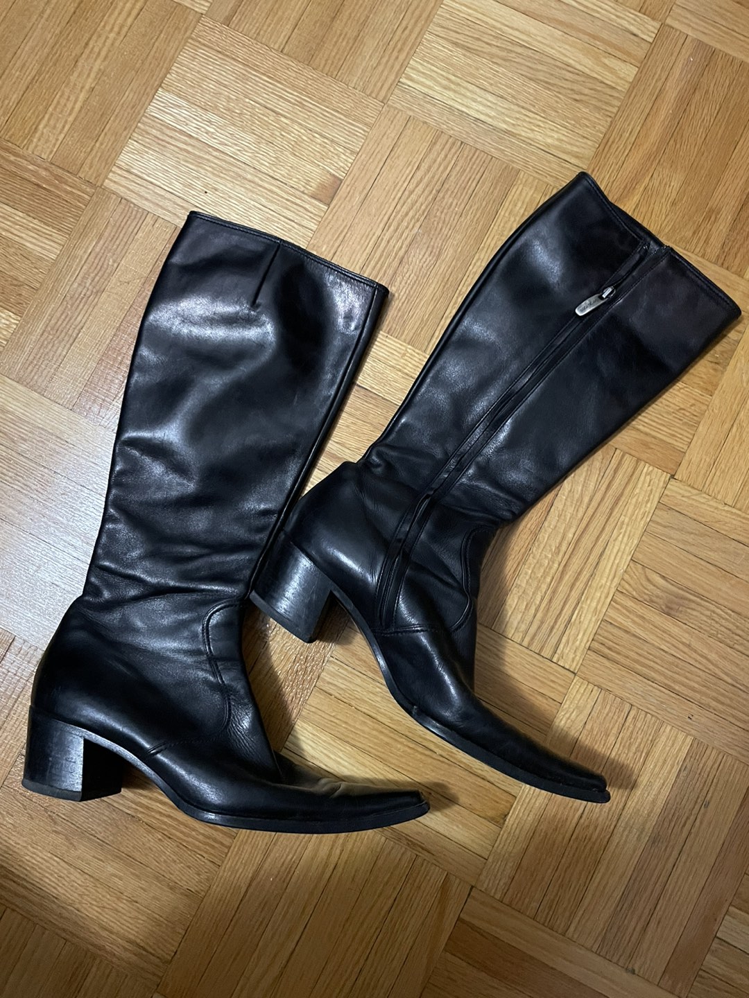VERO CUOIO LEATHER BOOTS - size 8 thumbnail