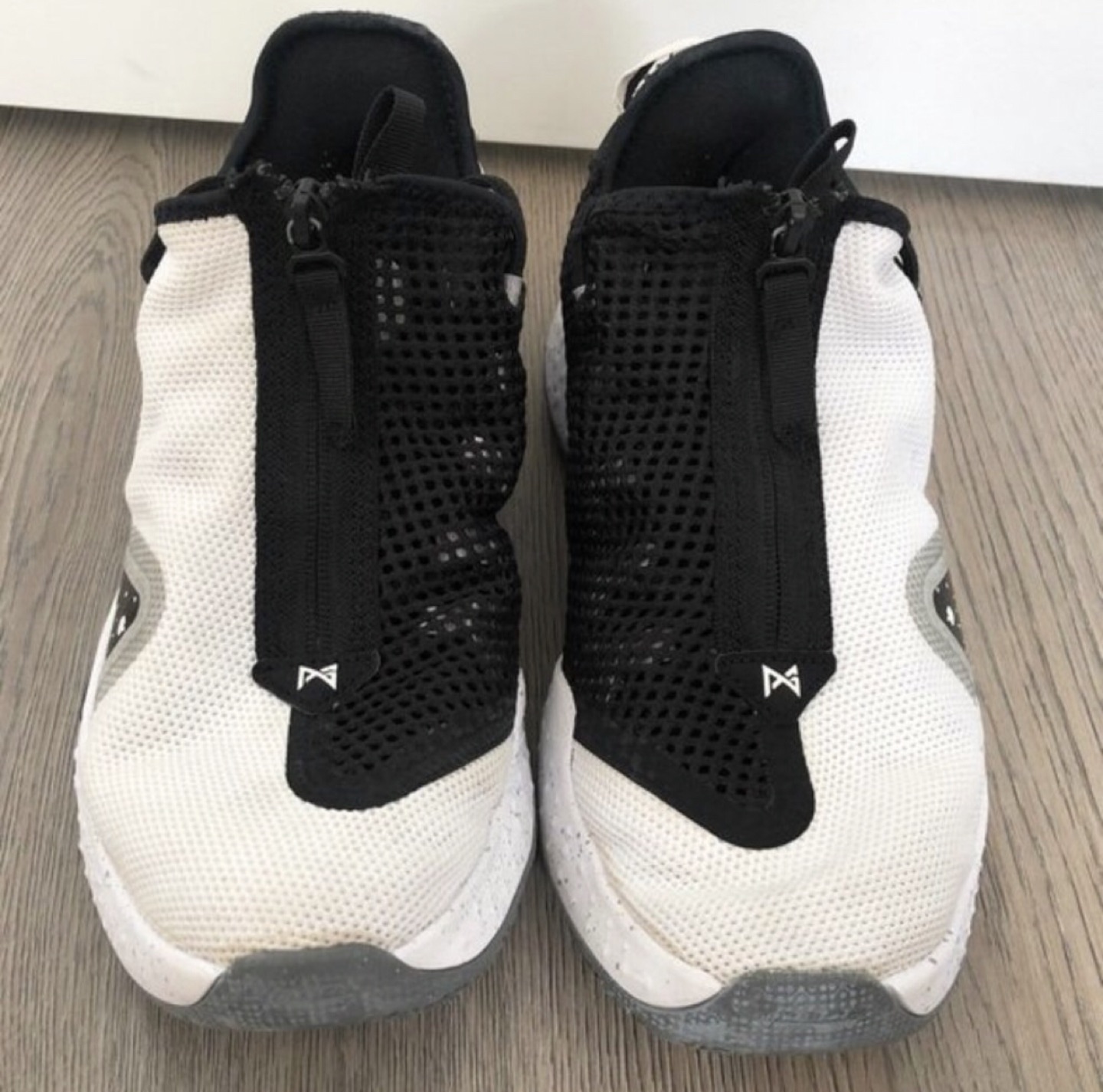 Nike Air PG4 Strobel Sneakers image indicator(3)