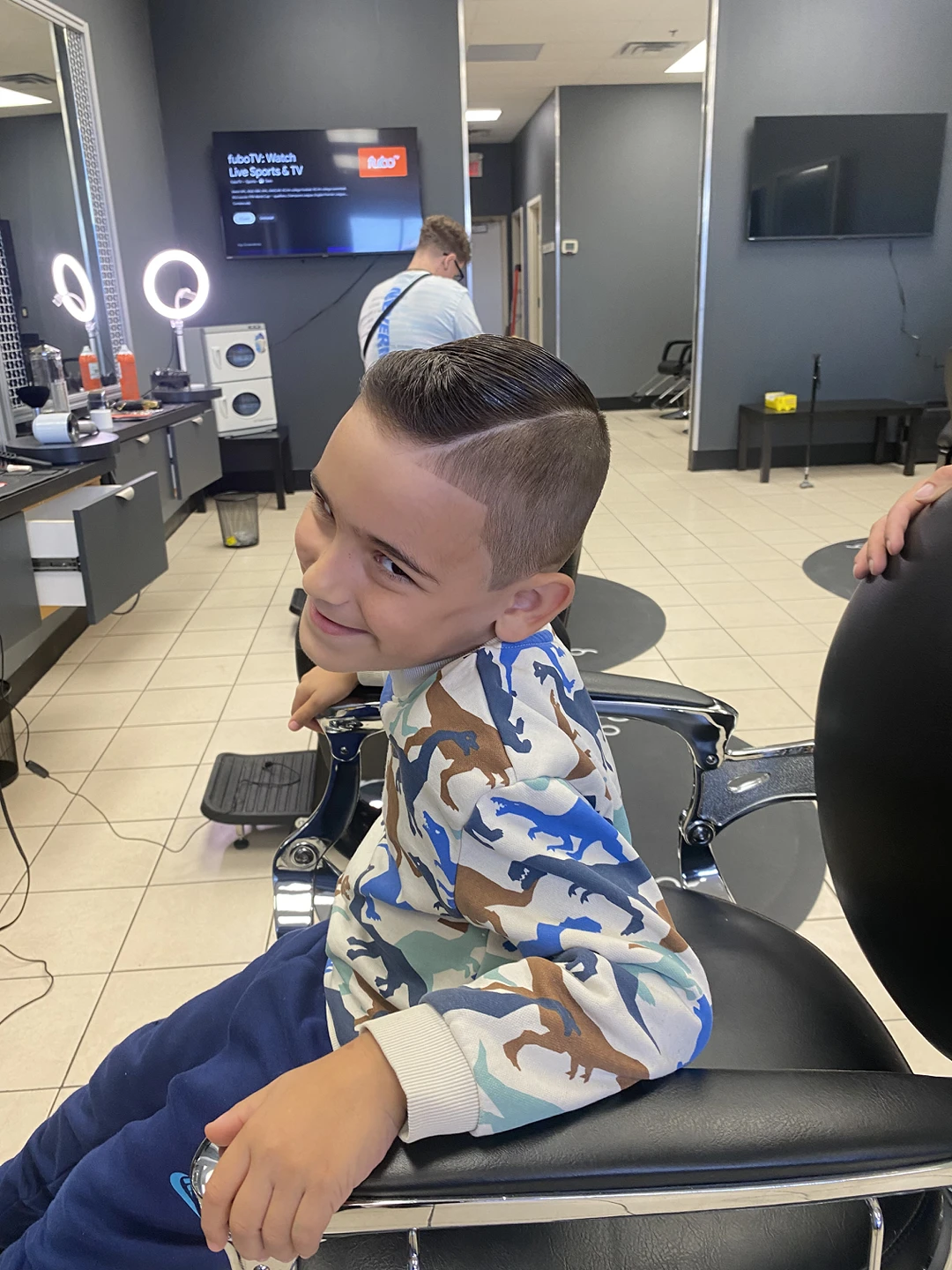 Free Haircut Free Hair Cuts (Read Posting ) image indicator(6)