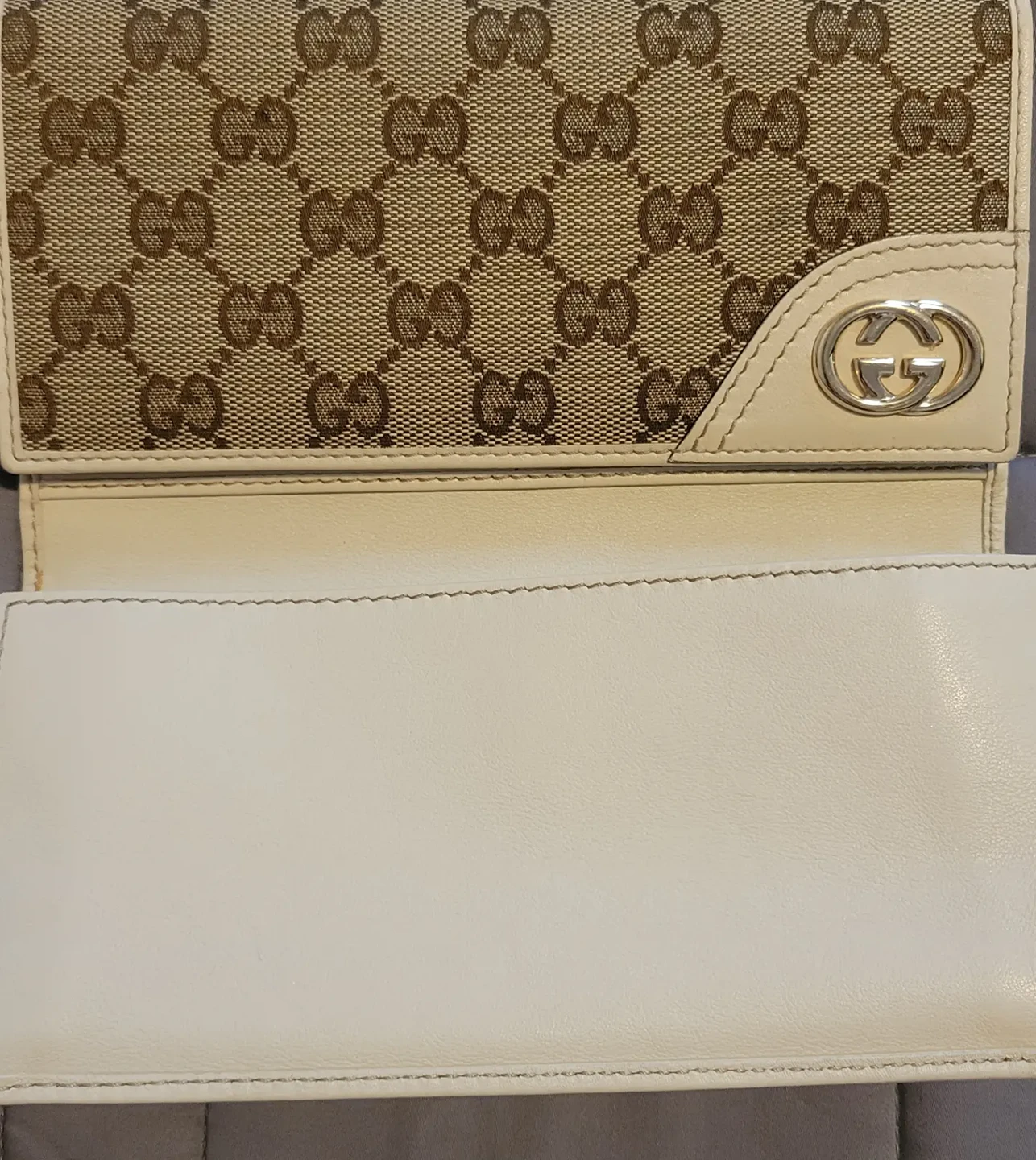 Gucci wallet long in Monogram image indicator(5)