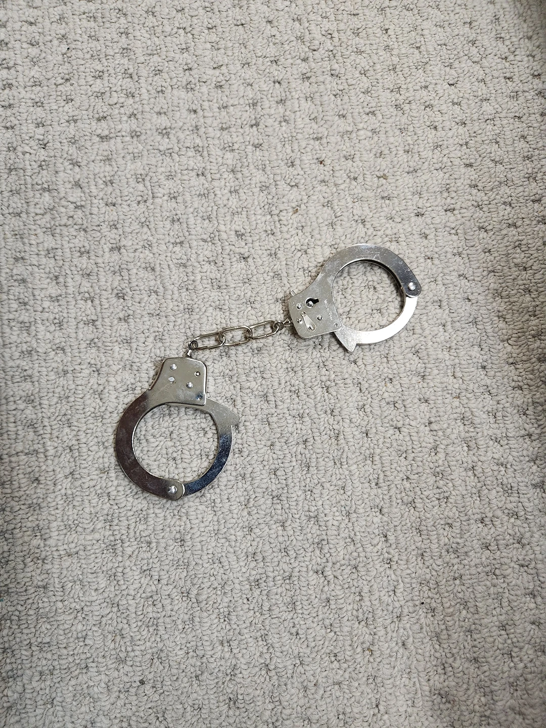 Hand cuffs image indicator(2)