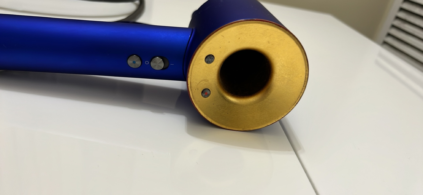 Dyson hair dryer with 2 attachments - photo 2