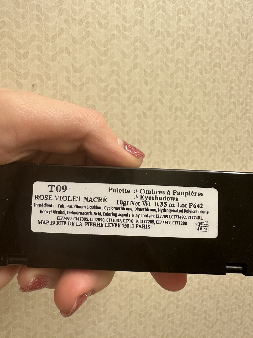 French Eyeshadow palette - pink to purple tones image indicator(4)